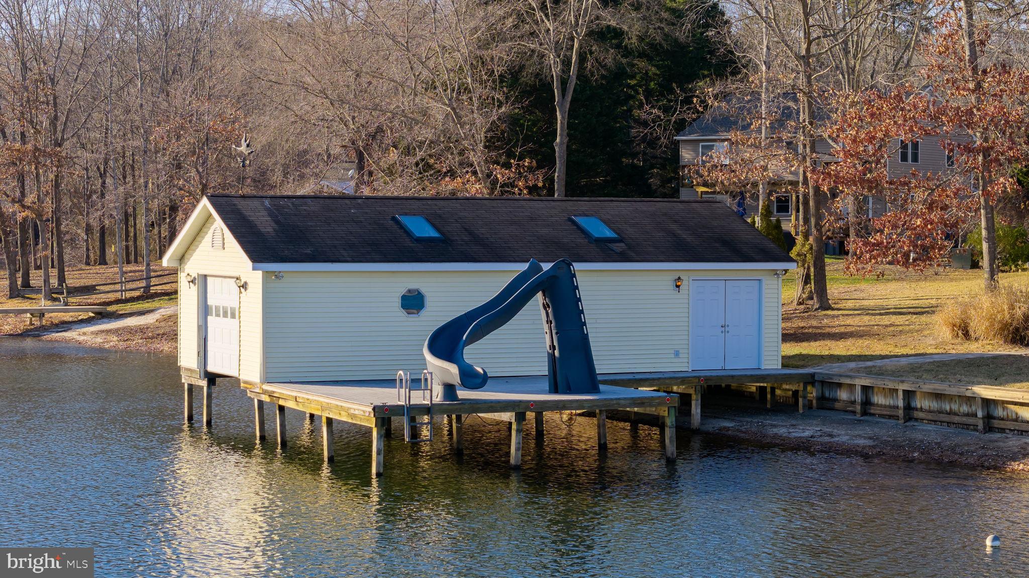 TALL PINES - Residential