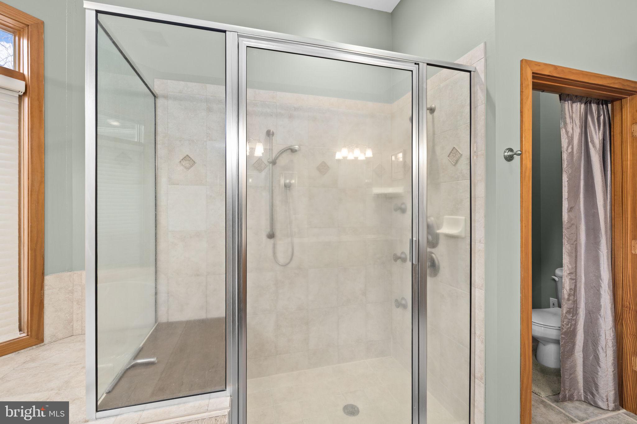 TALL PINES - Residential