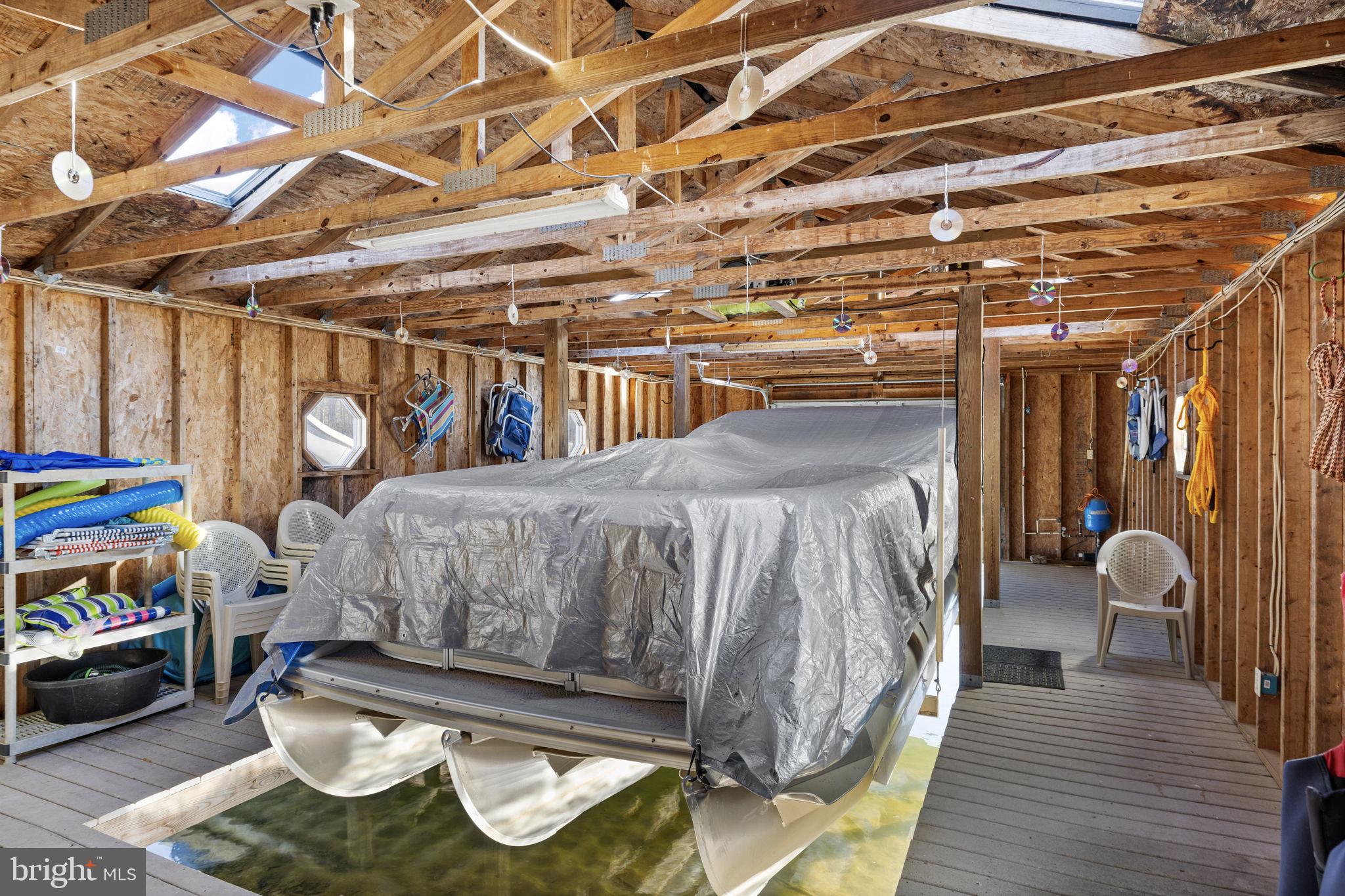 TALL PINES - Residential