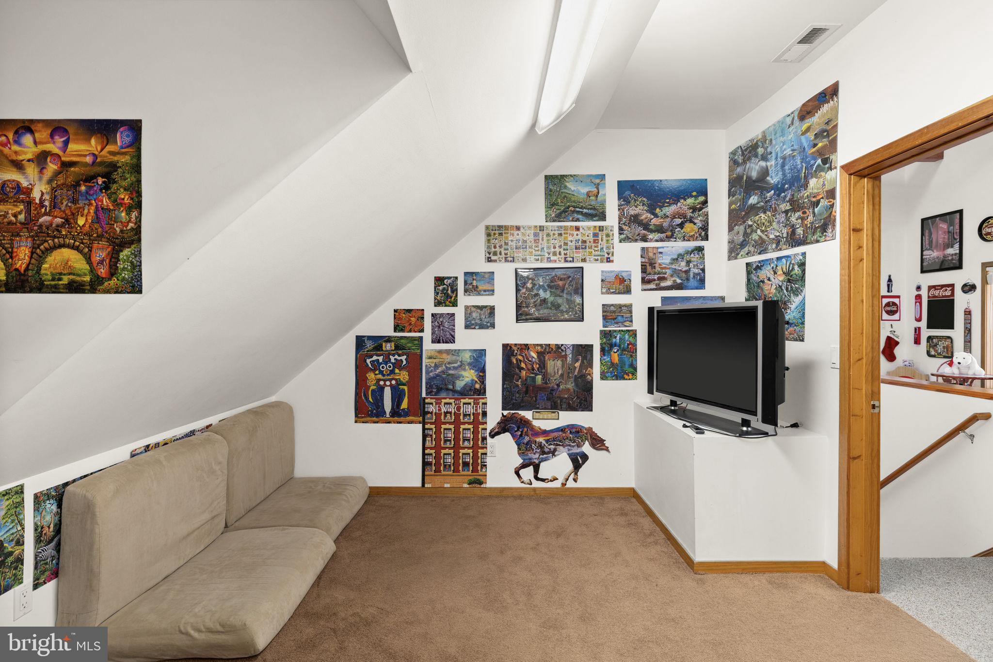 TALL PINES - Residential