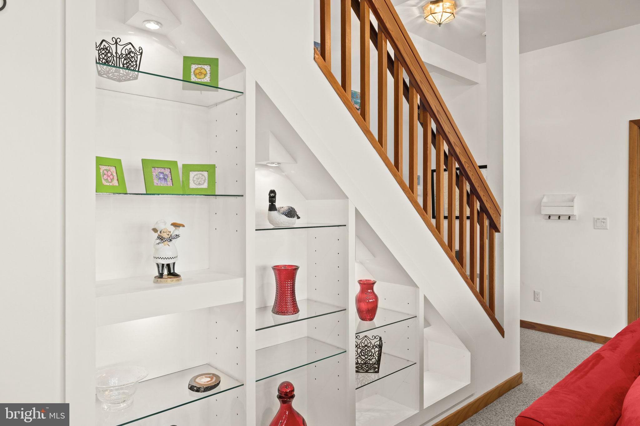 TALL PINES - Residential