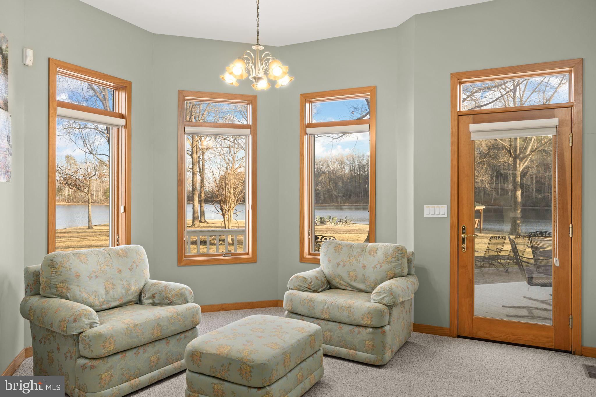 TALL PINES - Residential