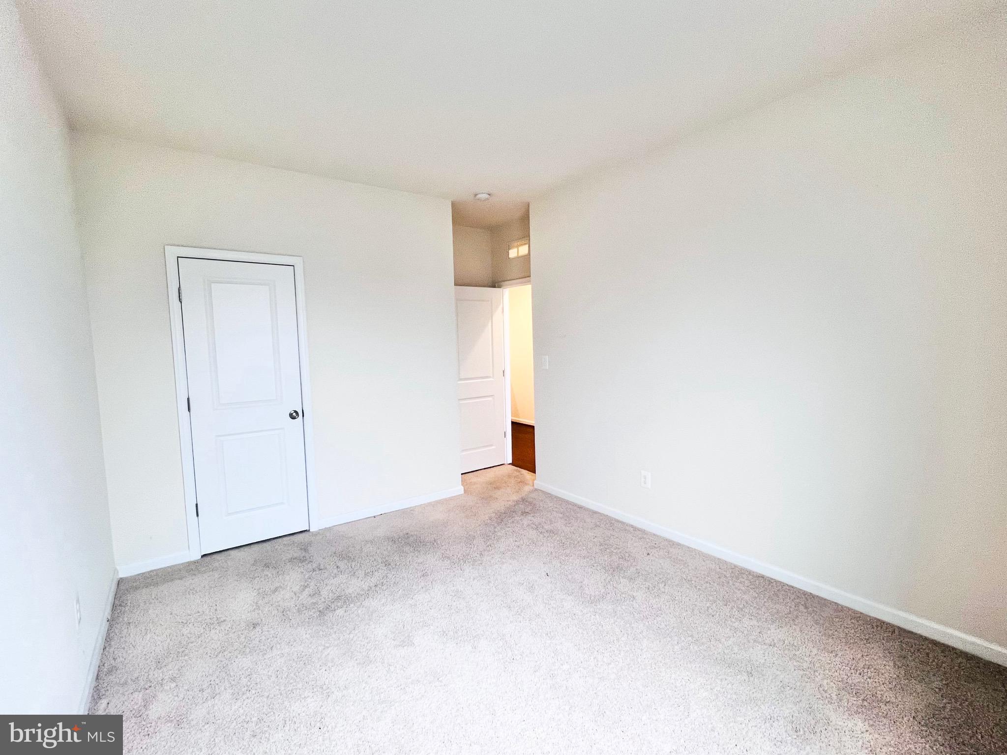 EMBREY MILL - Residential Lease