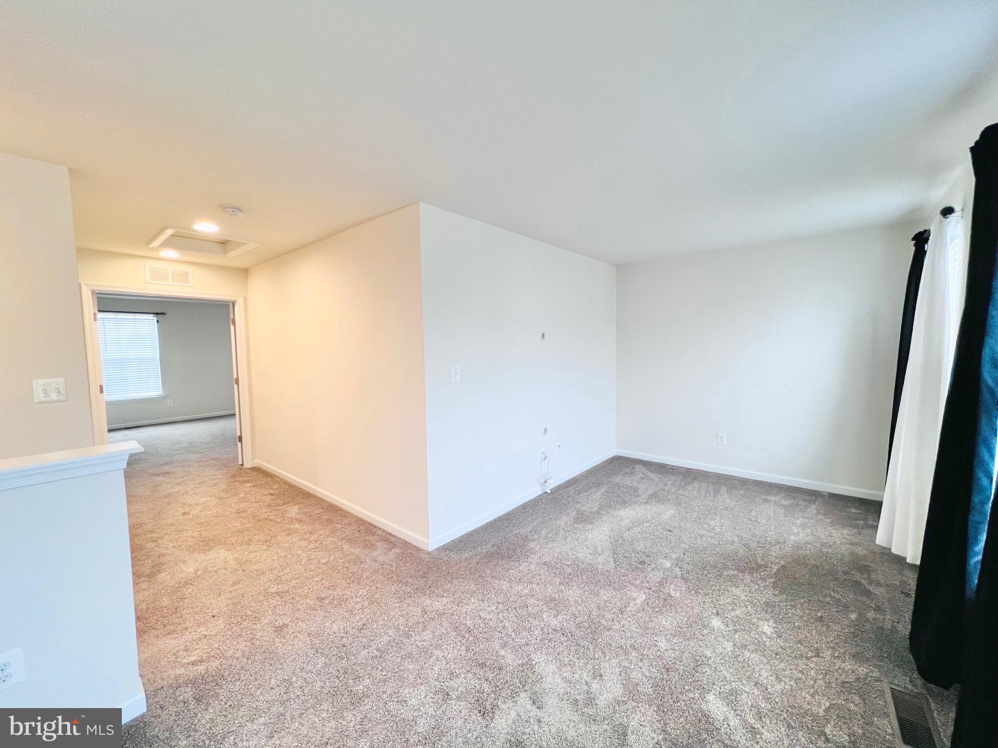 EMBREY MILL - Residential Lease