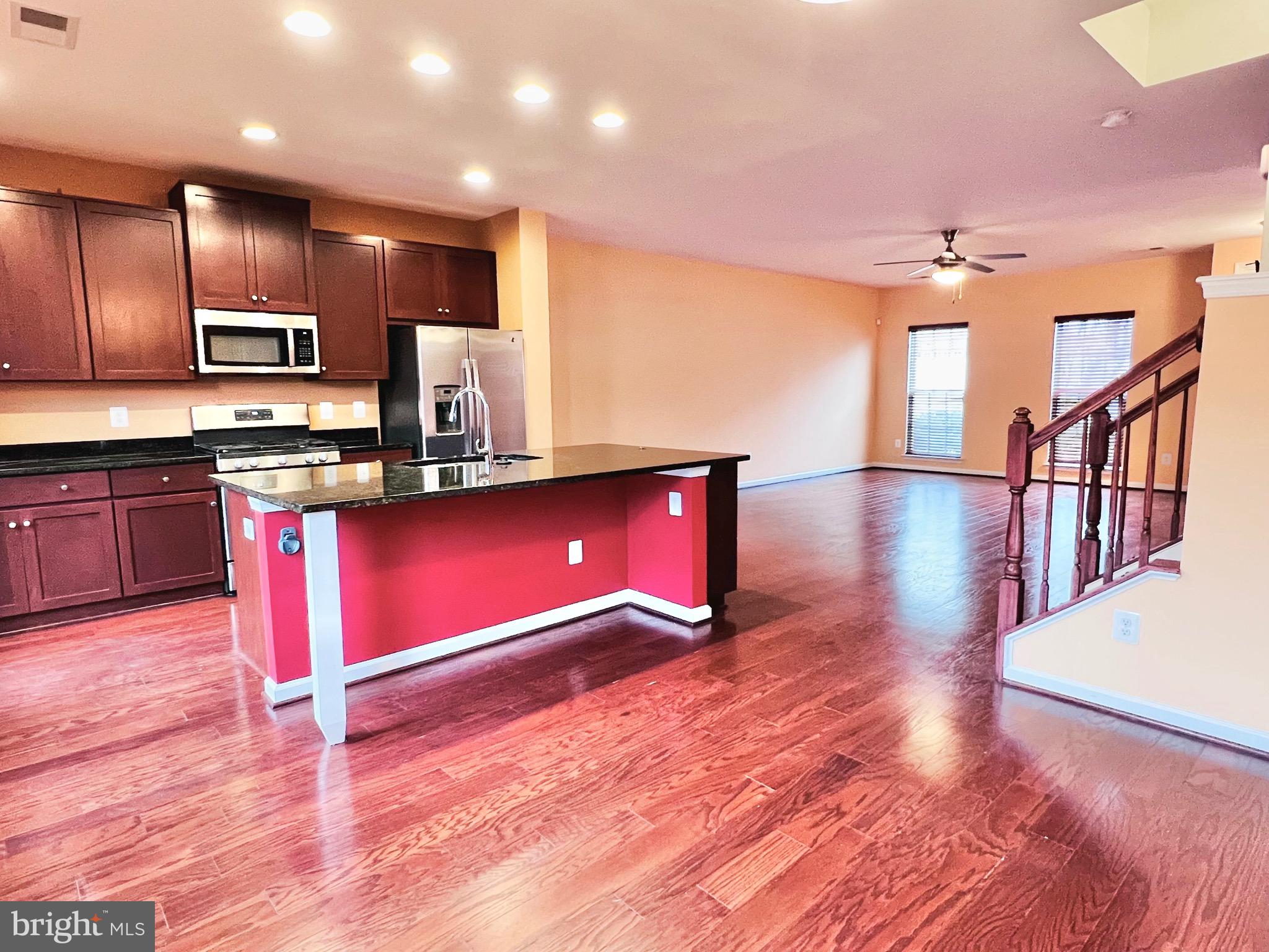 EMBREY MILL - Residential Lease