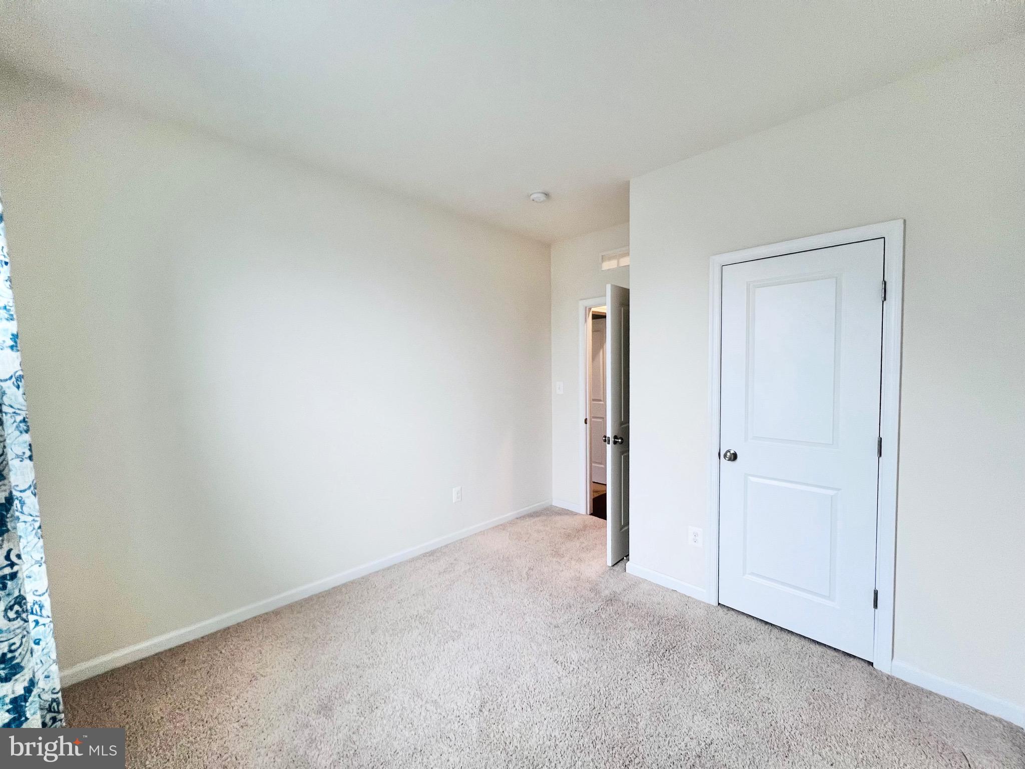 EMBREY MILL - Residential Lease