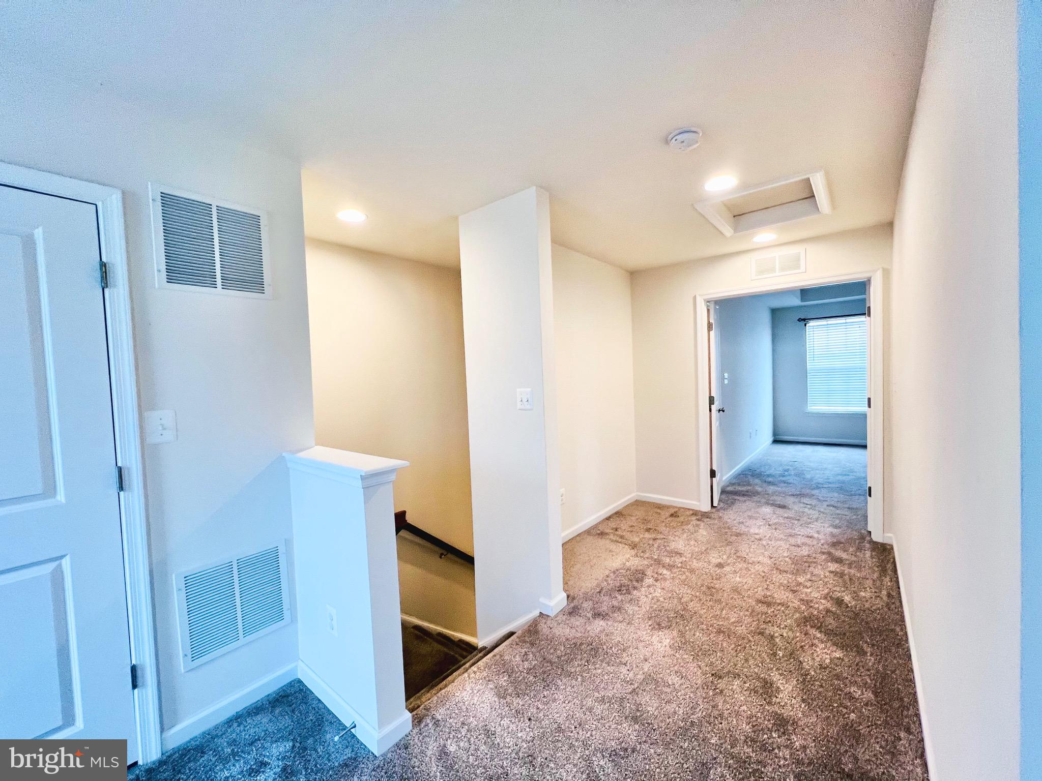 EMBREY MILL - Residential Lease