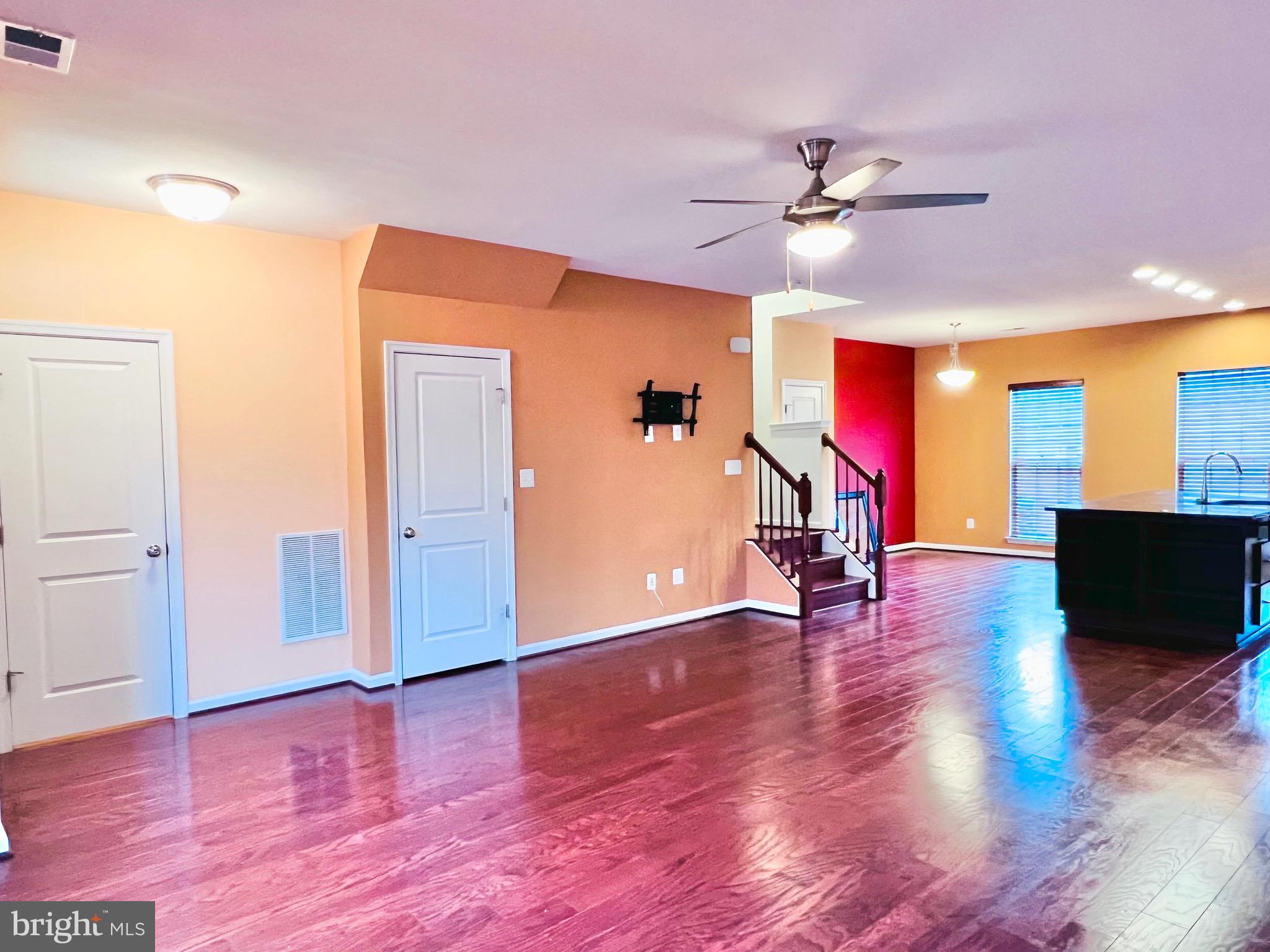 EMBREY MILL - Residential Lease