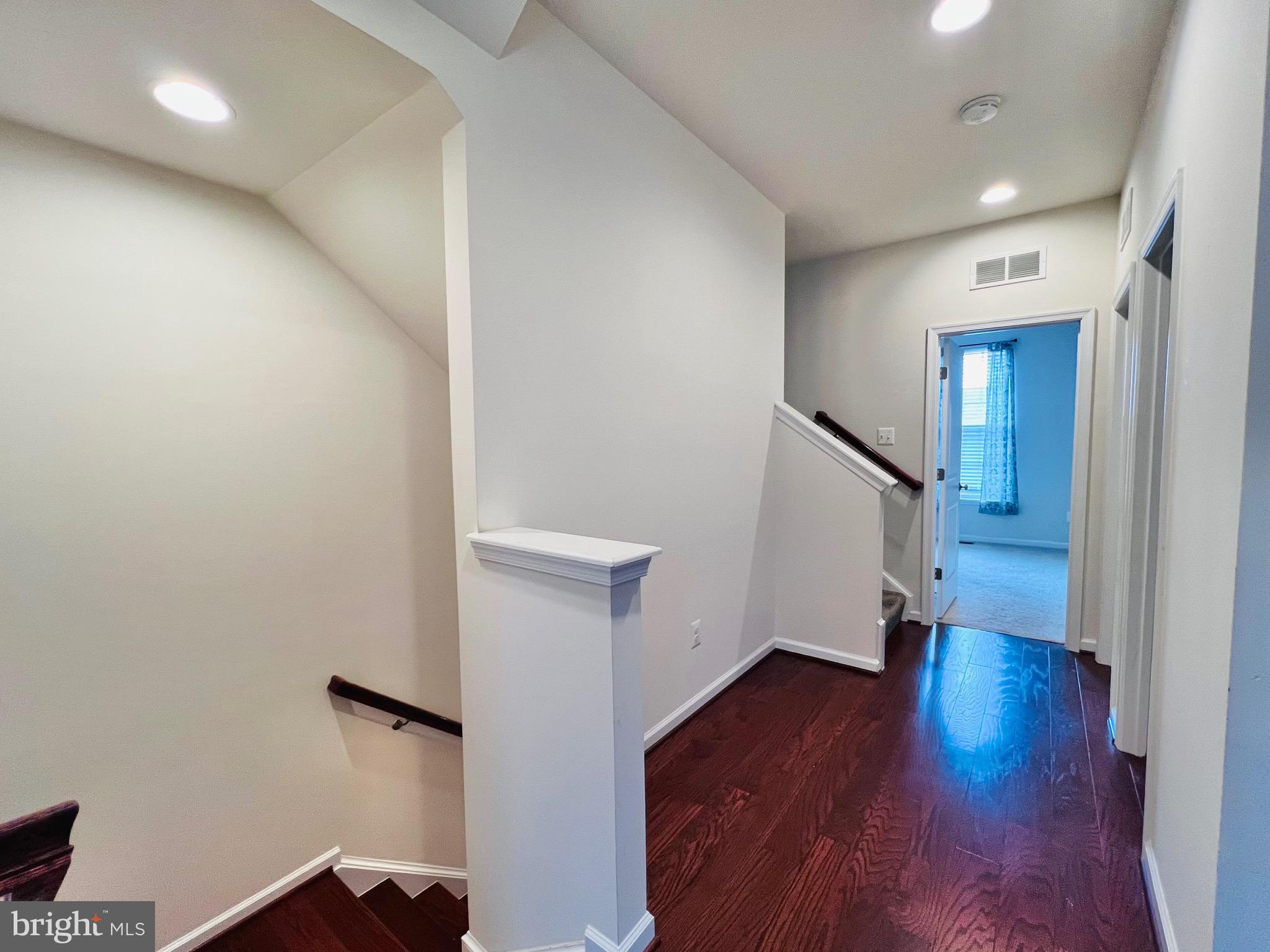 EMBREY MILL - Residential Lease