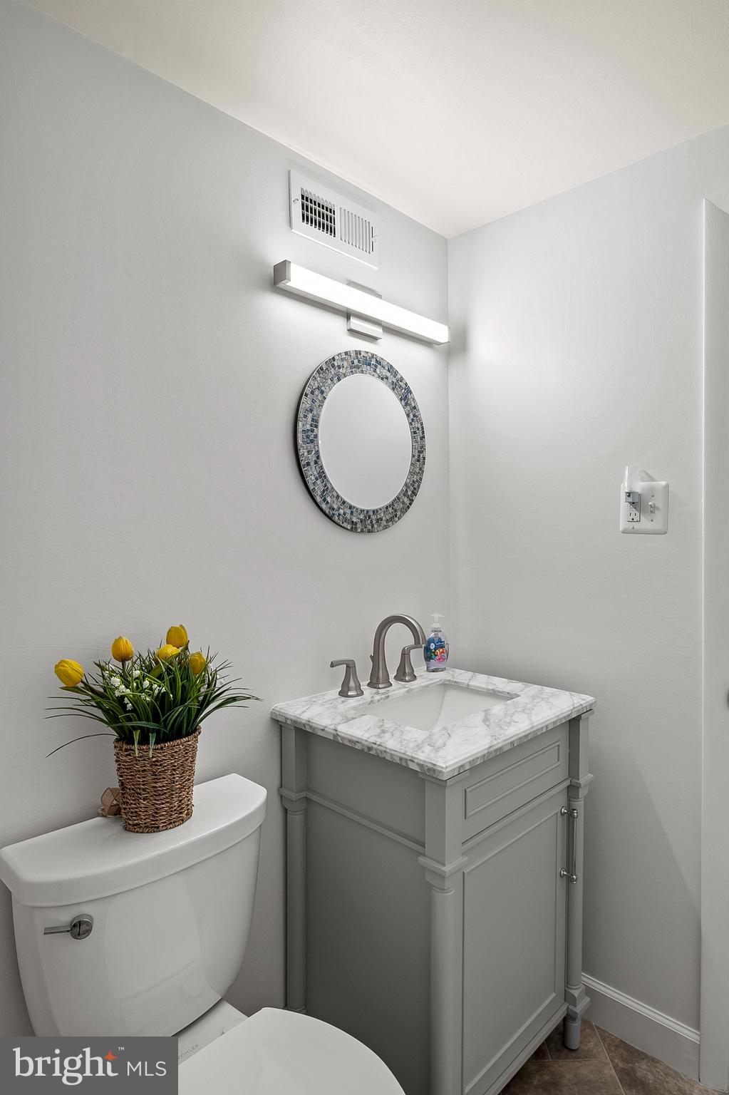 RIVA WOODS - Residential