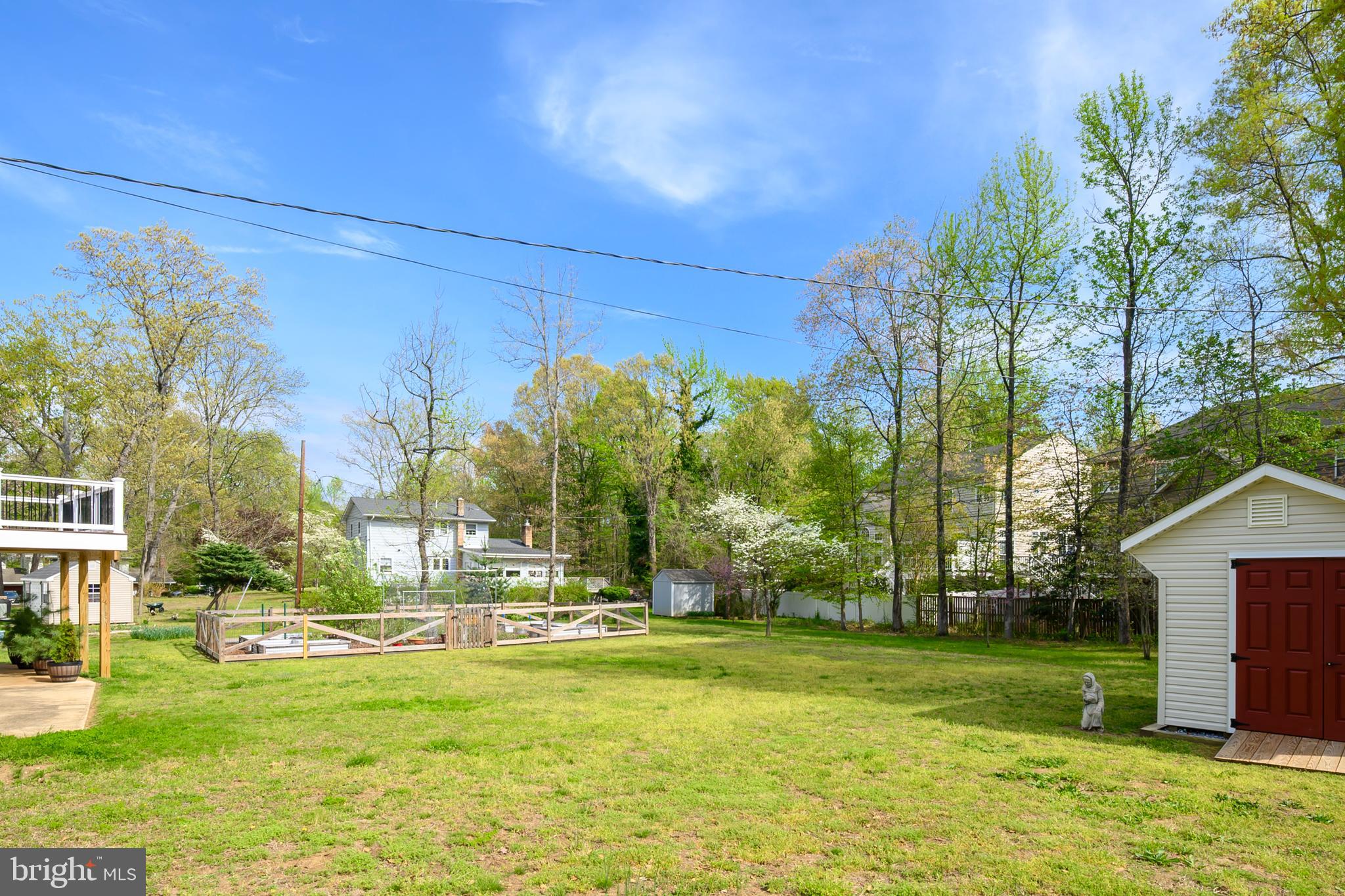 RIVA WOODS - Residential