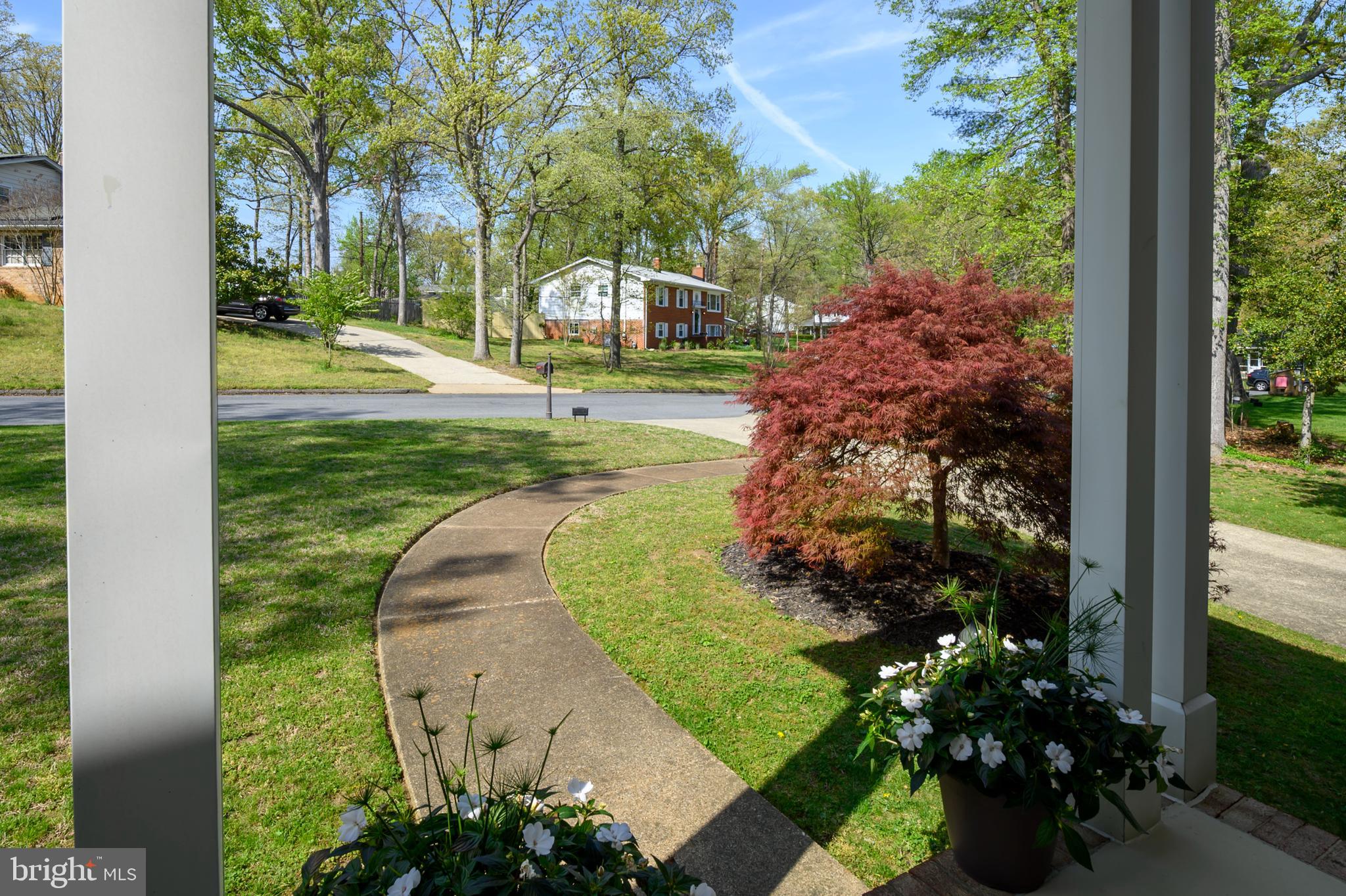 RIVA WOODS - Residential