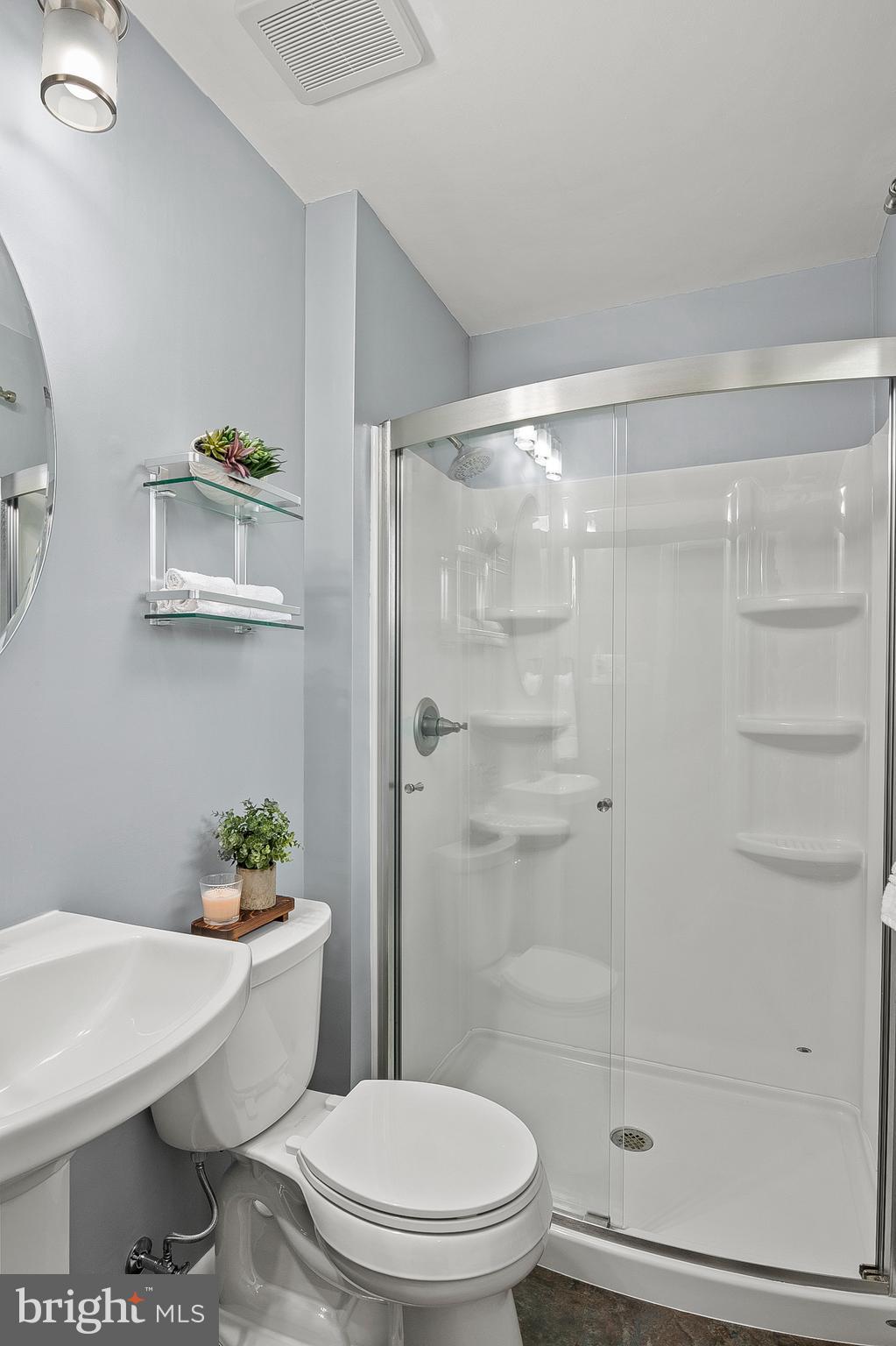 RIVA WOODS - Residential