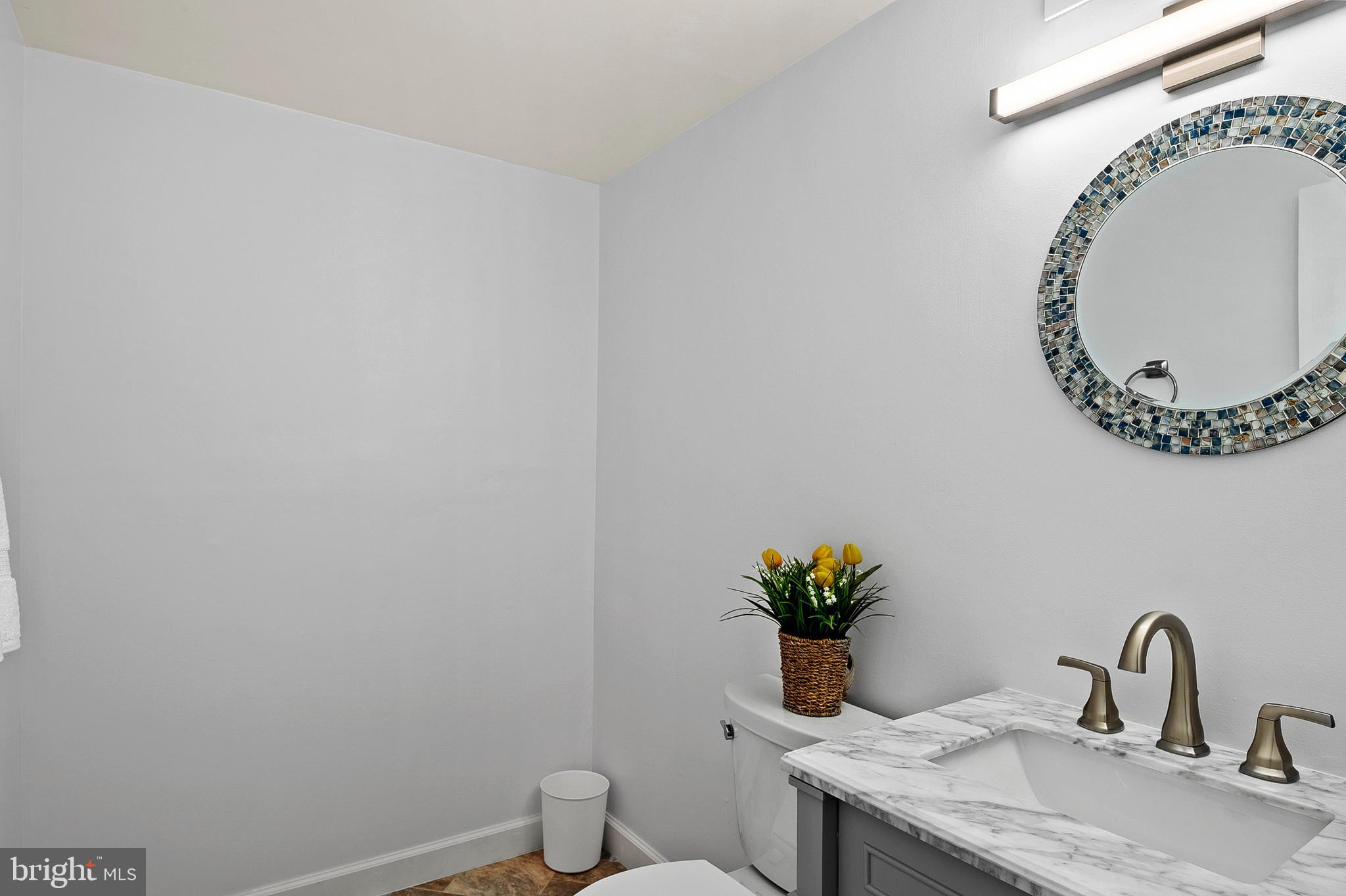 RIVA WOODS - Residential