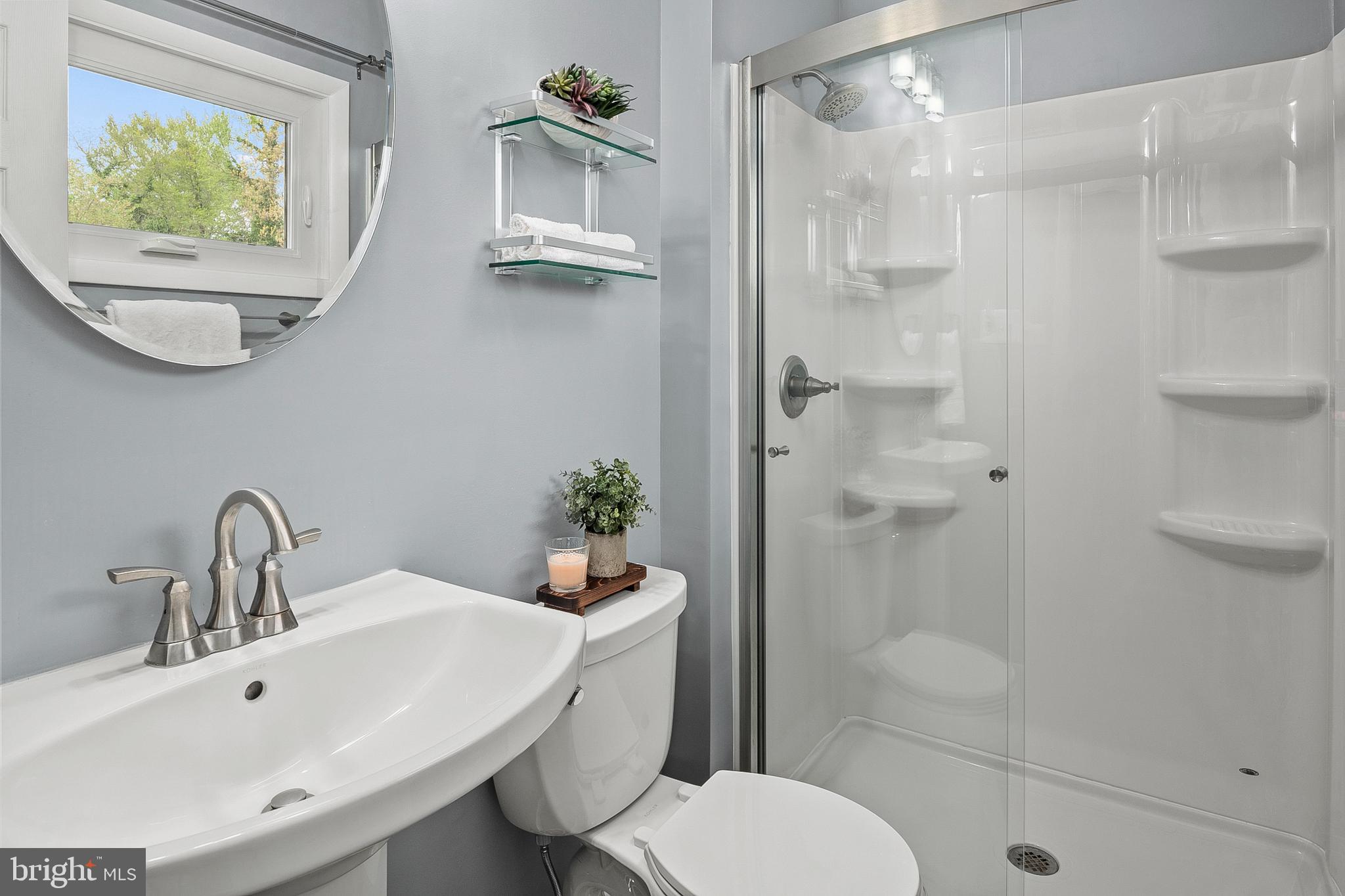 RIVA WOODS - Residential