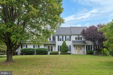 223 AUTUMN HILL DRIVE OXFORD PA 19363