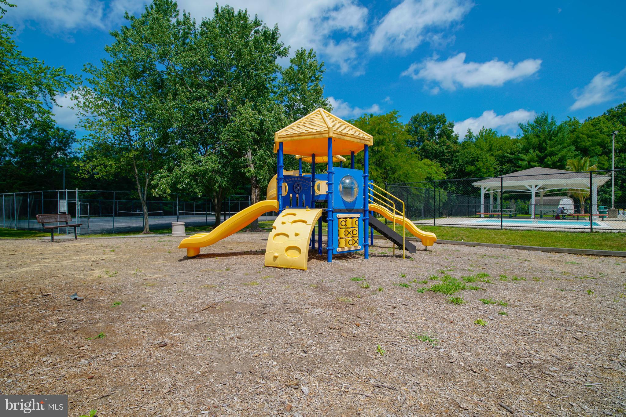 HAMPSHIRE - Residential