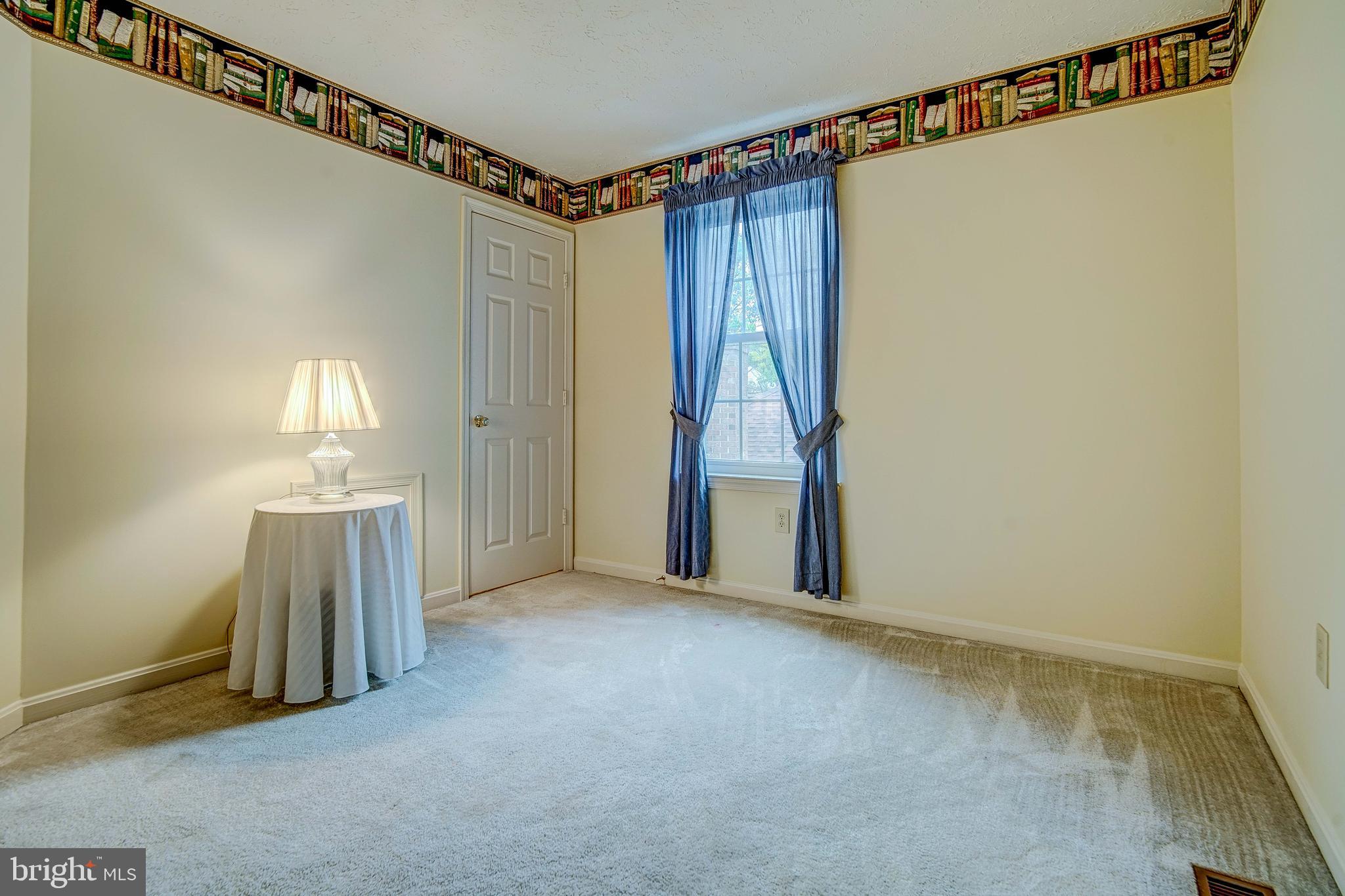 HAMPSHIRE - Residential