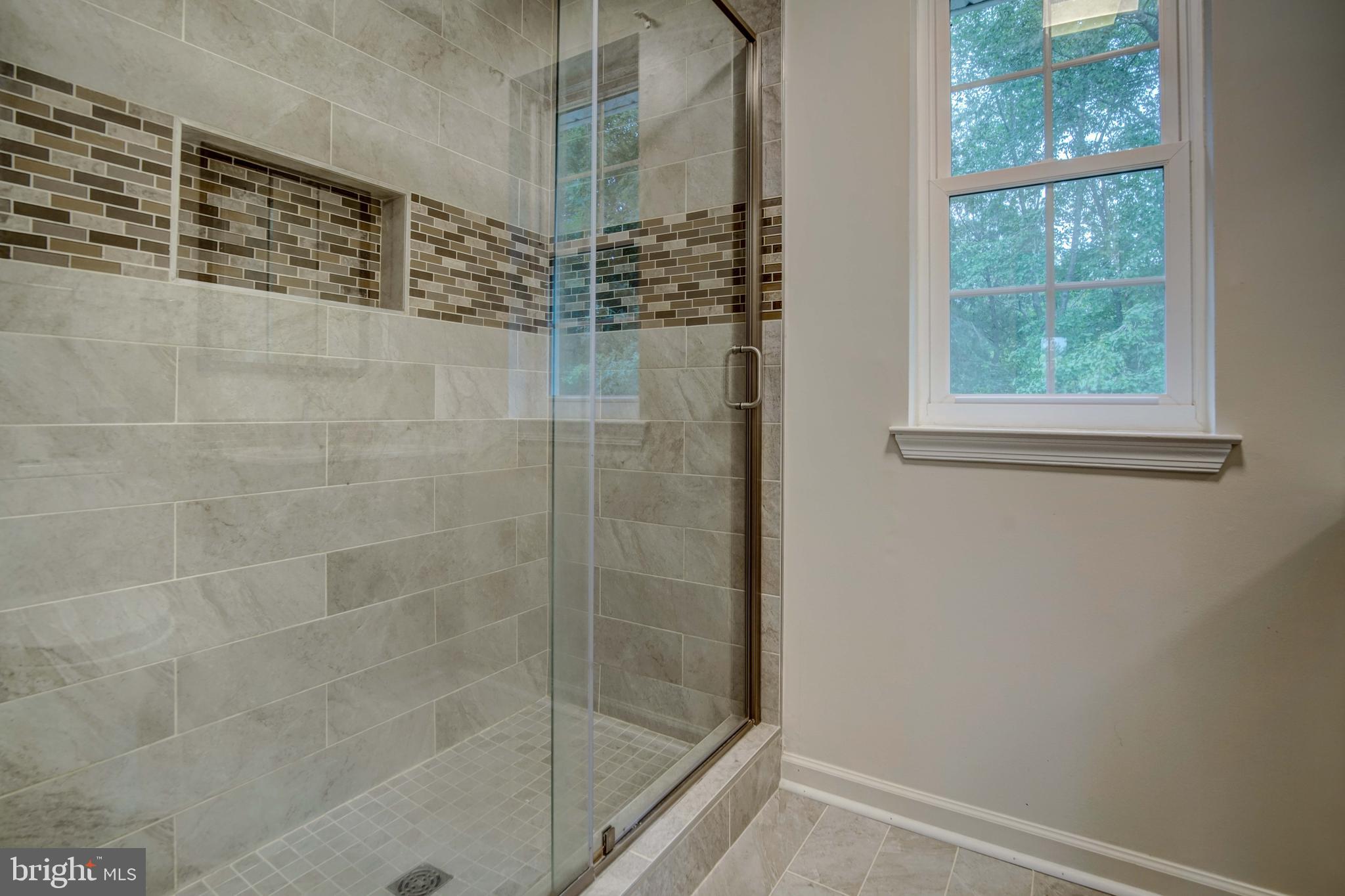 HAMPSHIRE - Residential