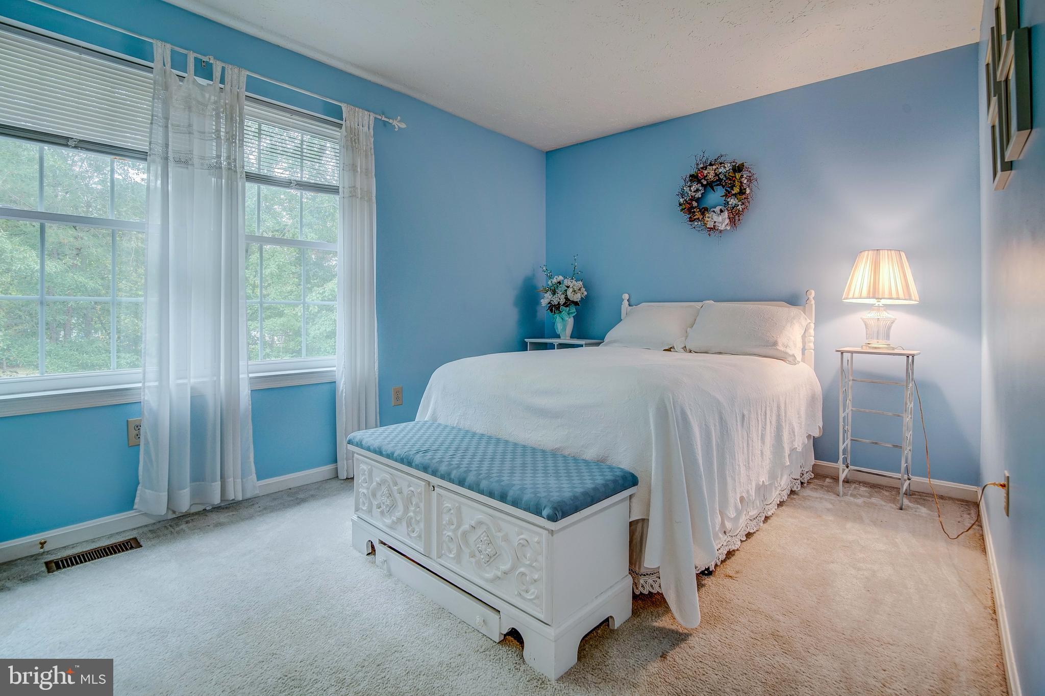 HAMPSHIRE - Residential