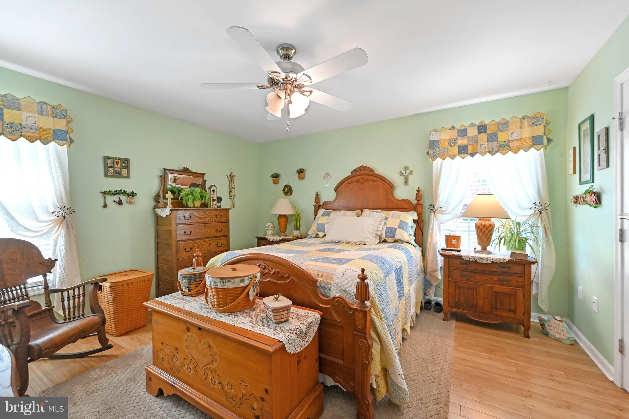 MANCHESTER MANOR - Residential