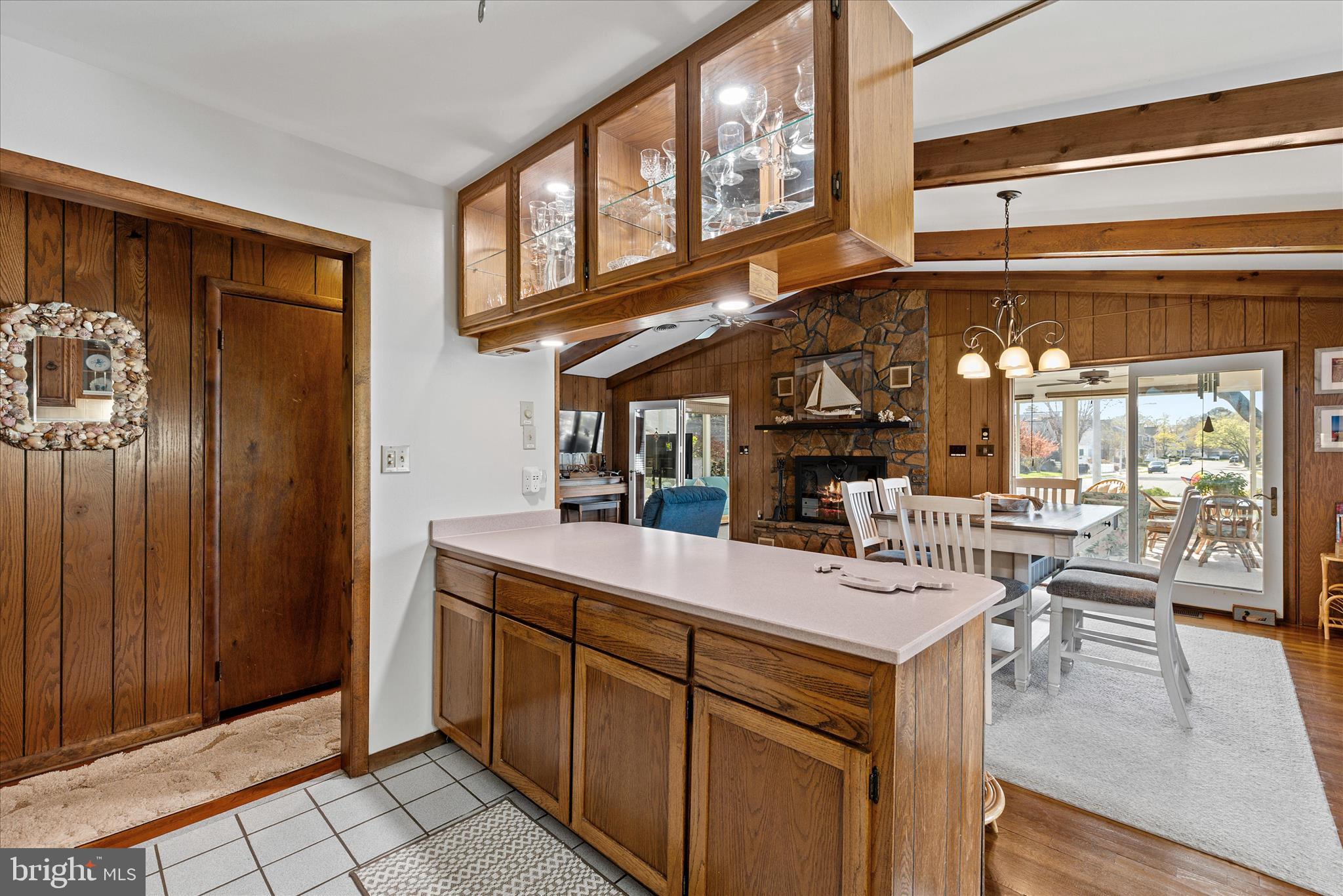 COUNTRY CLUB ESTATES - Residential