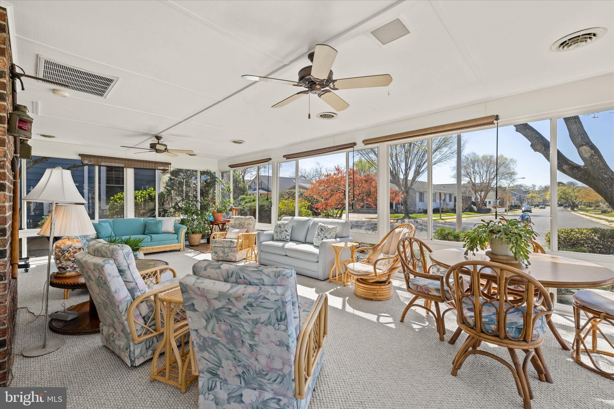 COUNTRY CLUB ESTATES - Residential