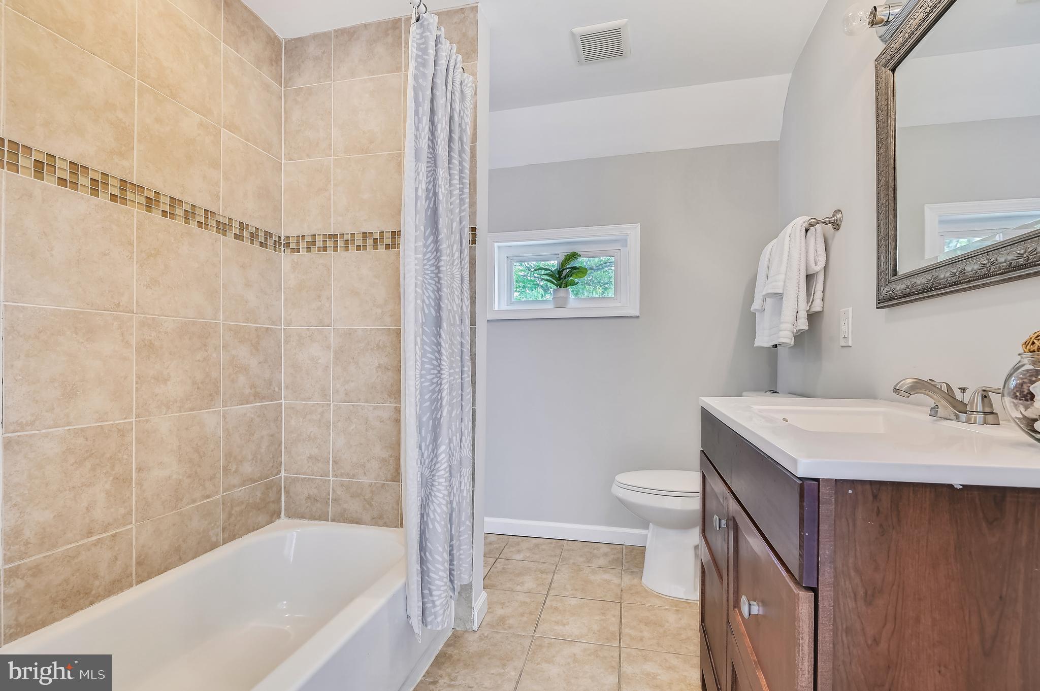 HAMPDEN HISTORIC DISTRICT - Residential