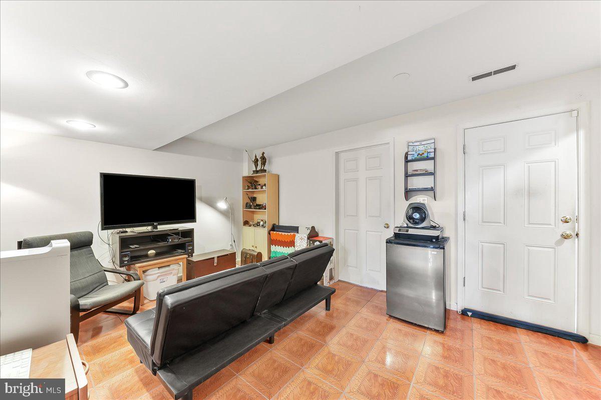 SADSBURY VILLAGE - Residential