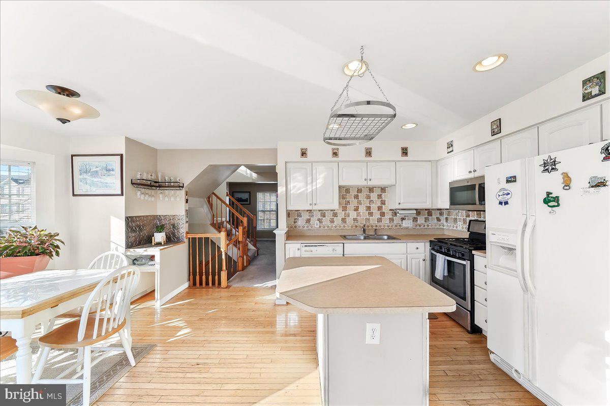 SADSBURY VILLAGE - Residential