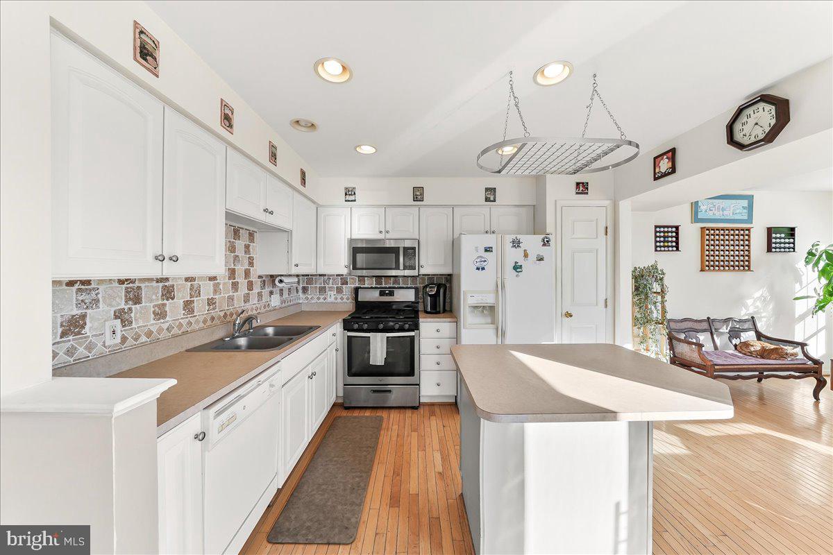 SADSBURY VILLAGE - Residential