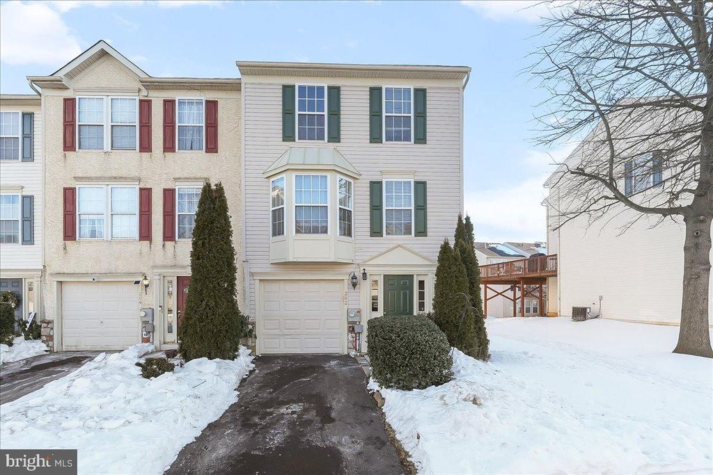 Photo of 202 Fox Trail #105, PARKESBURG, PA 19365 (MLS # PACT2117676)