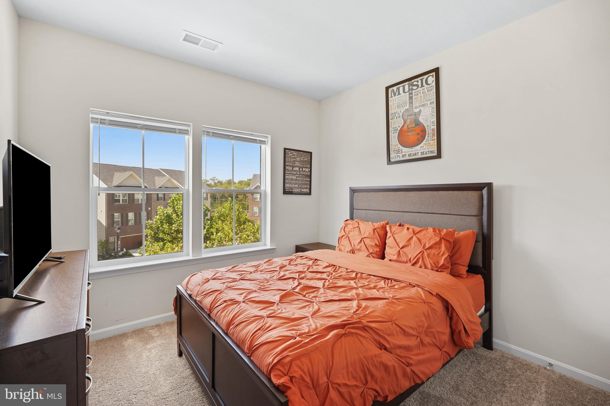 SIGNATURE CLUB - Residential