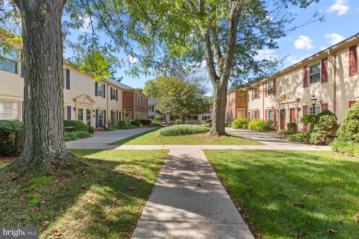 176 CHESHIRE DRIVE