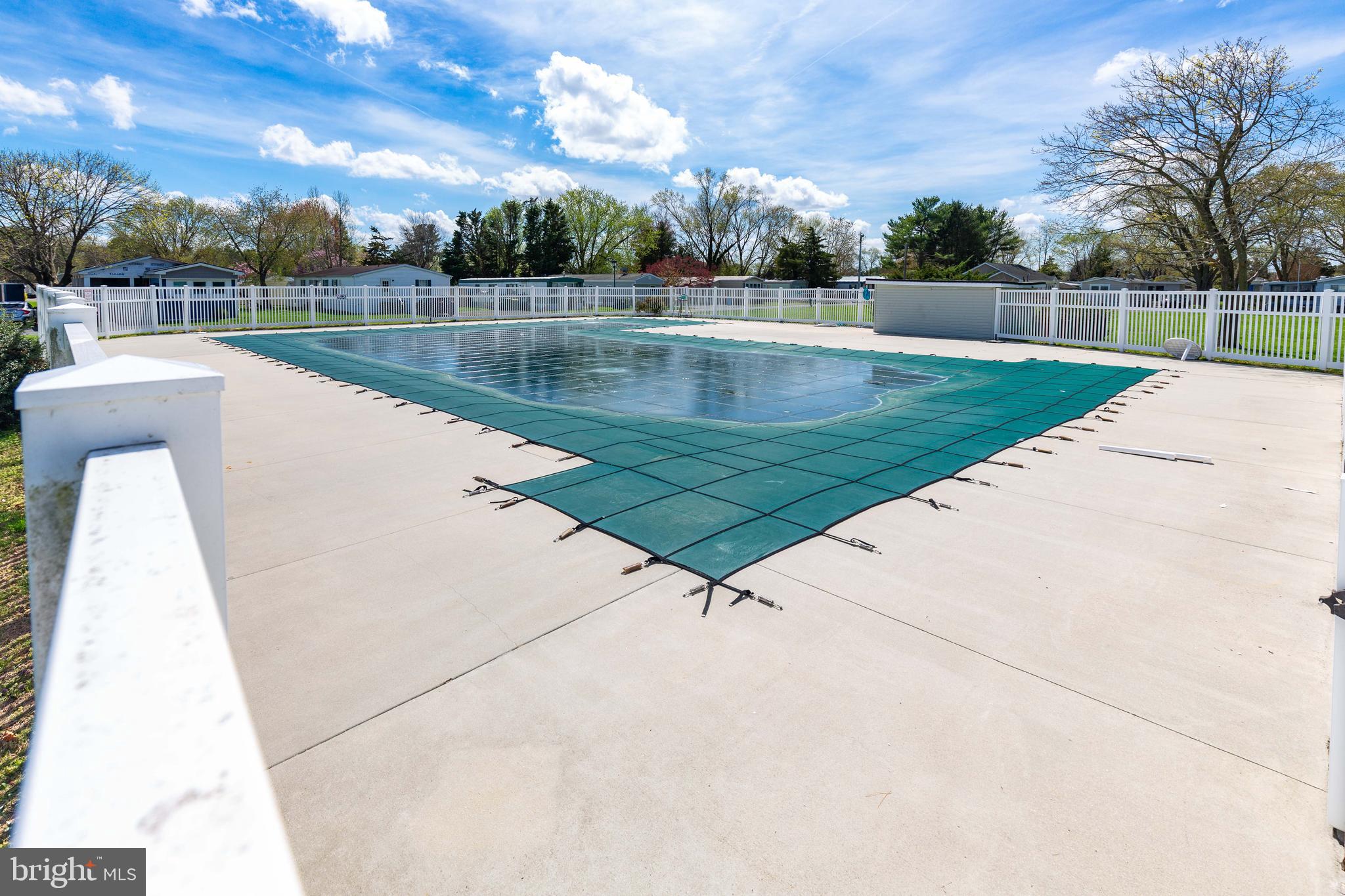 WHISPERING PINE MHP - Residential