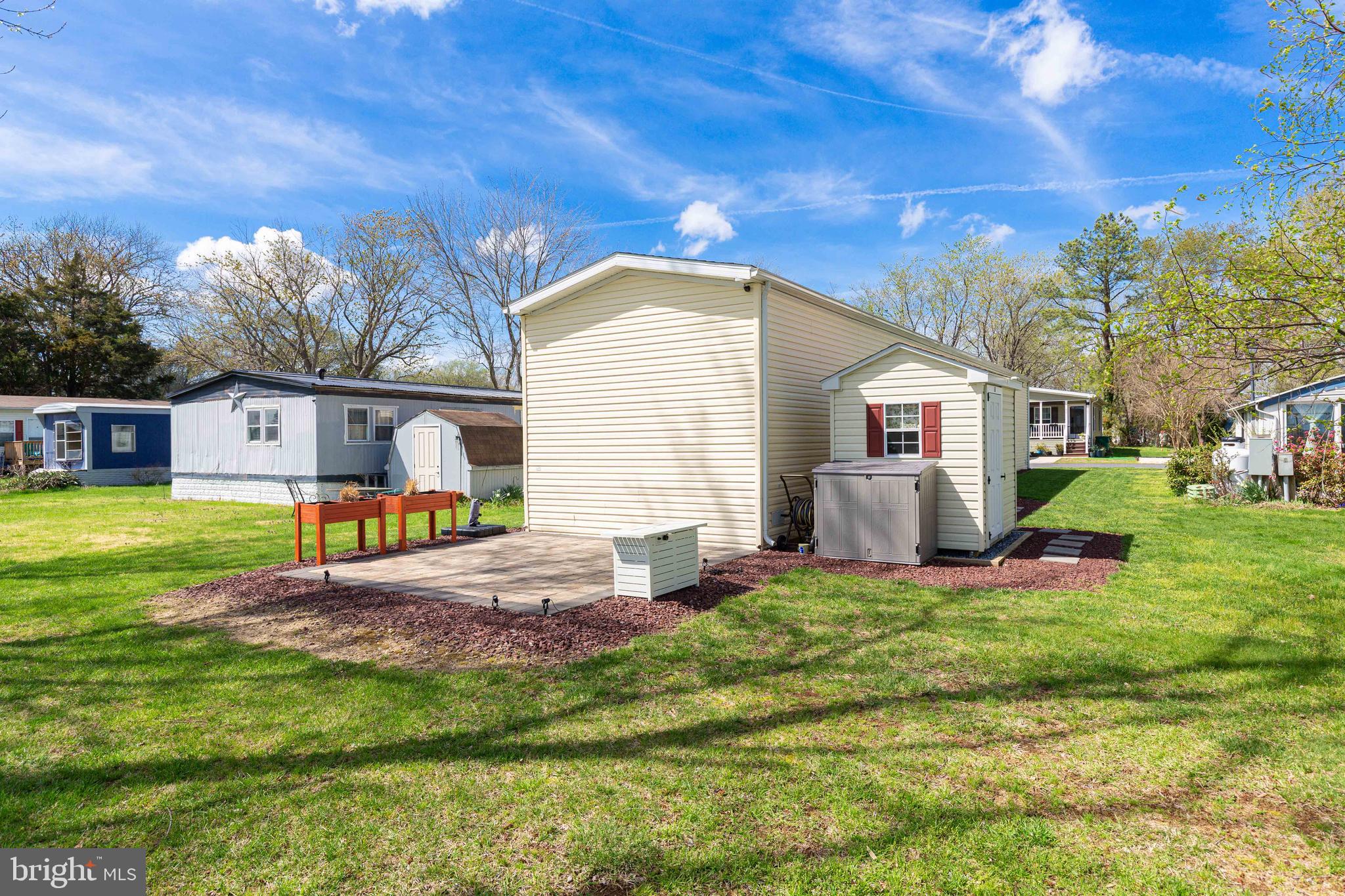 WHISPERING PINE MHP - Residential