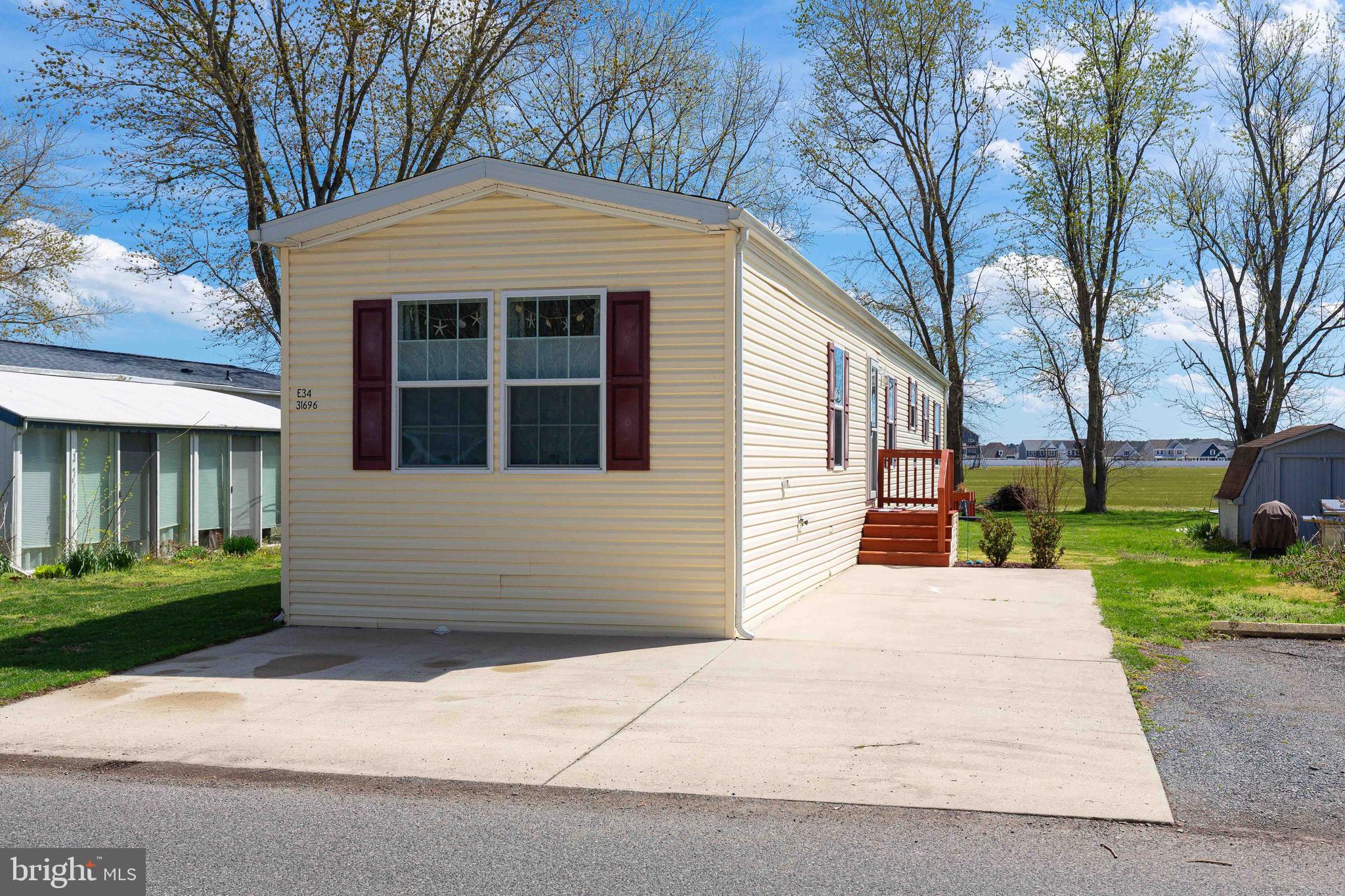 WHISPERING PINE MHP - Residential