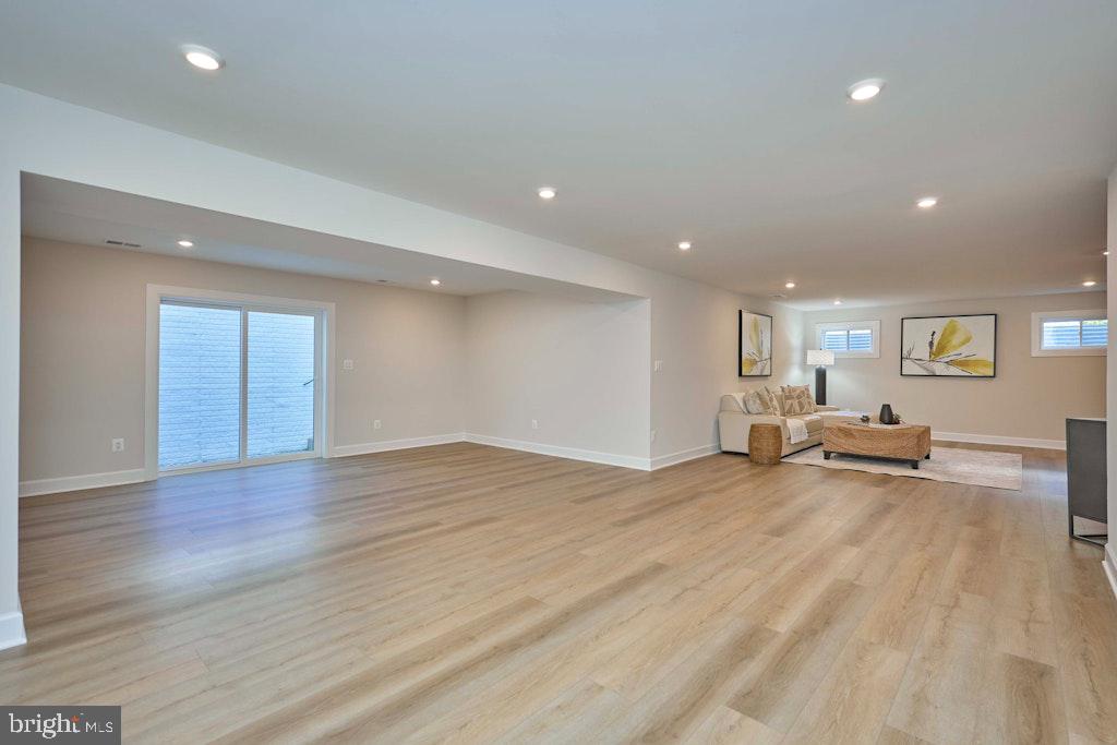 CHARLES W LEE SR ESTATES - Residential