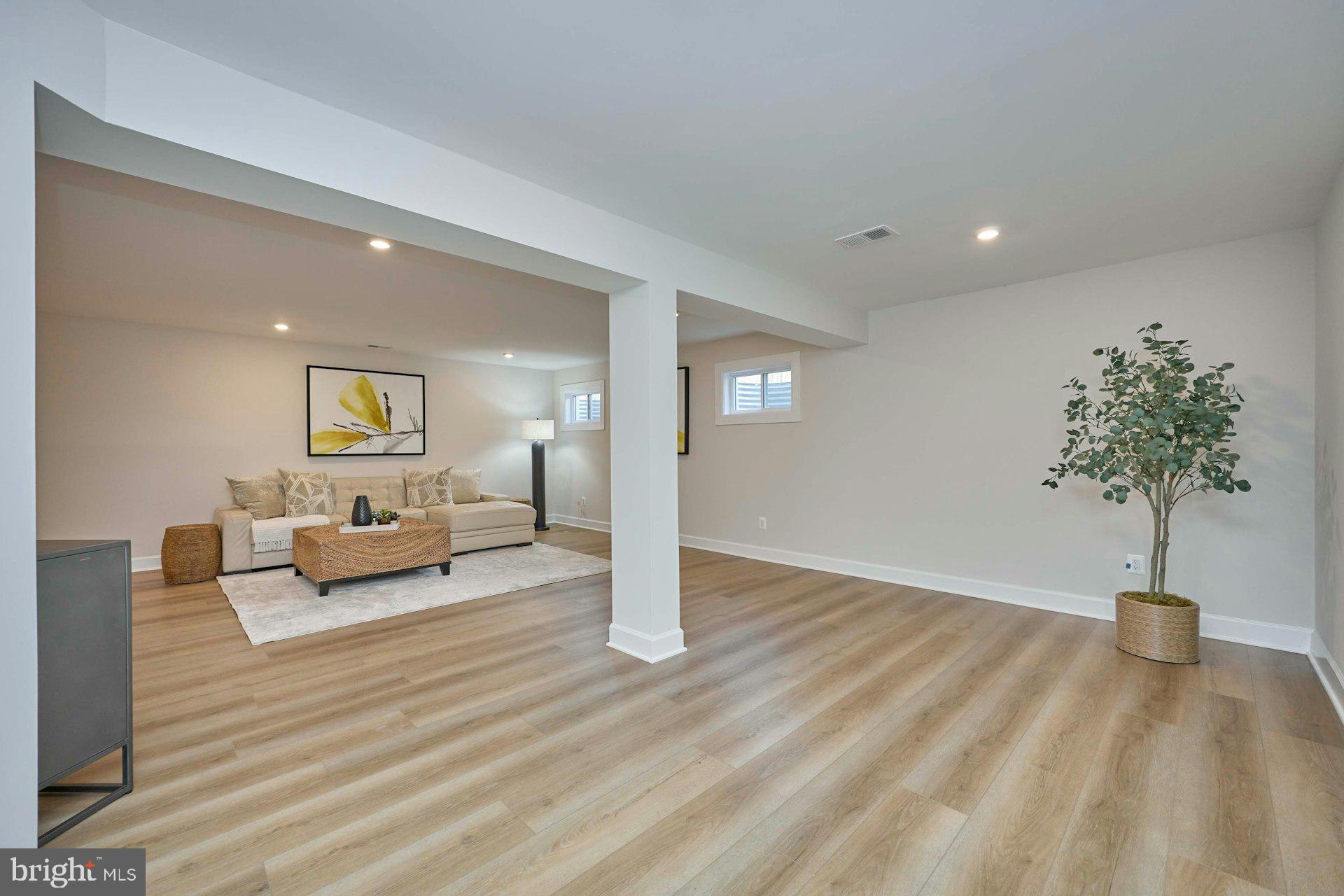 CHARLES W LEE SR ESTATES - Residential