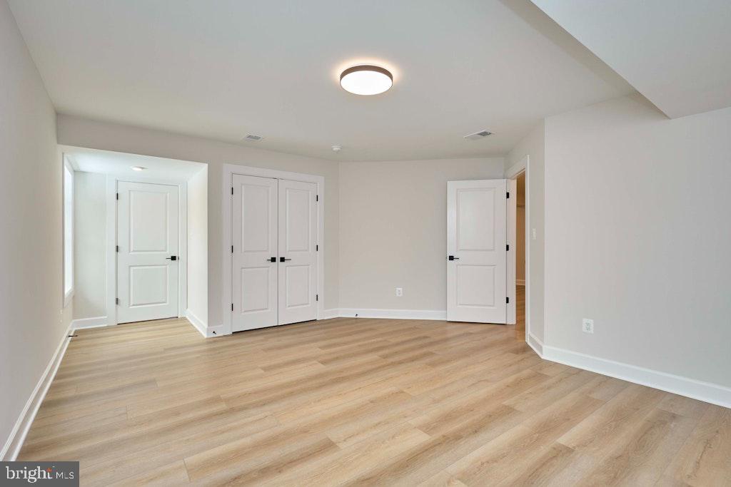 CHARLES W LEE SR ESTATES - Residential