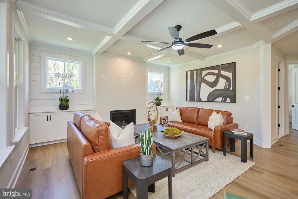 CHARLES W LEE SR ESTATES - Residential