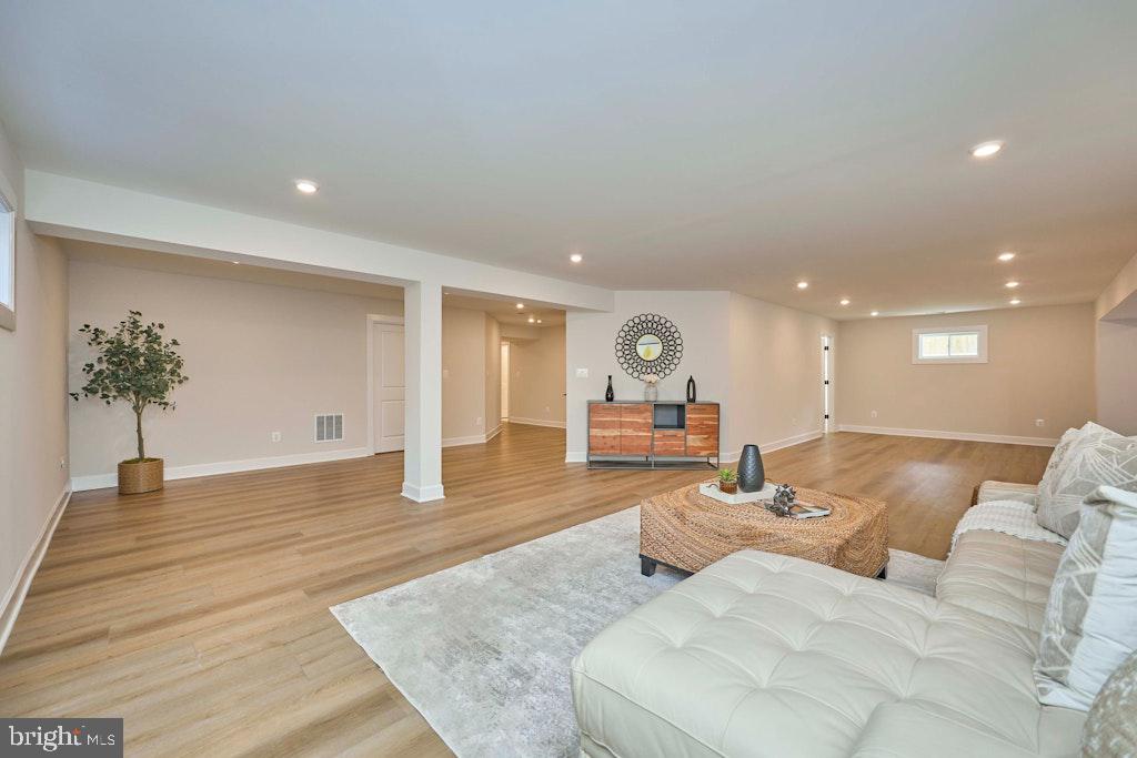 CHARLES W LEE SR ESTATES - Residential