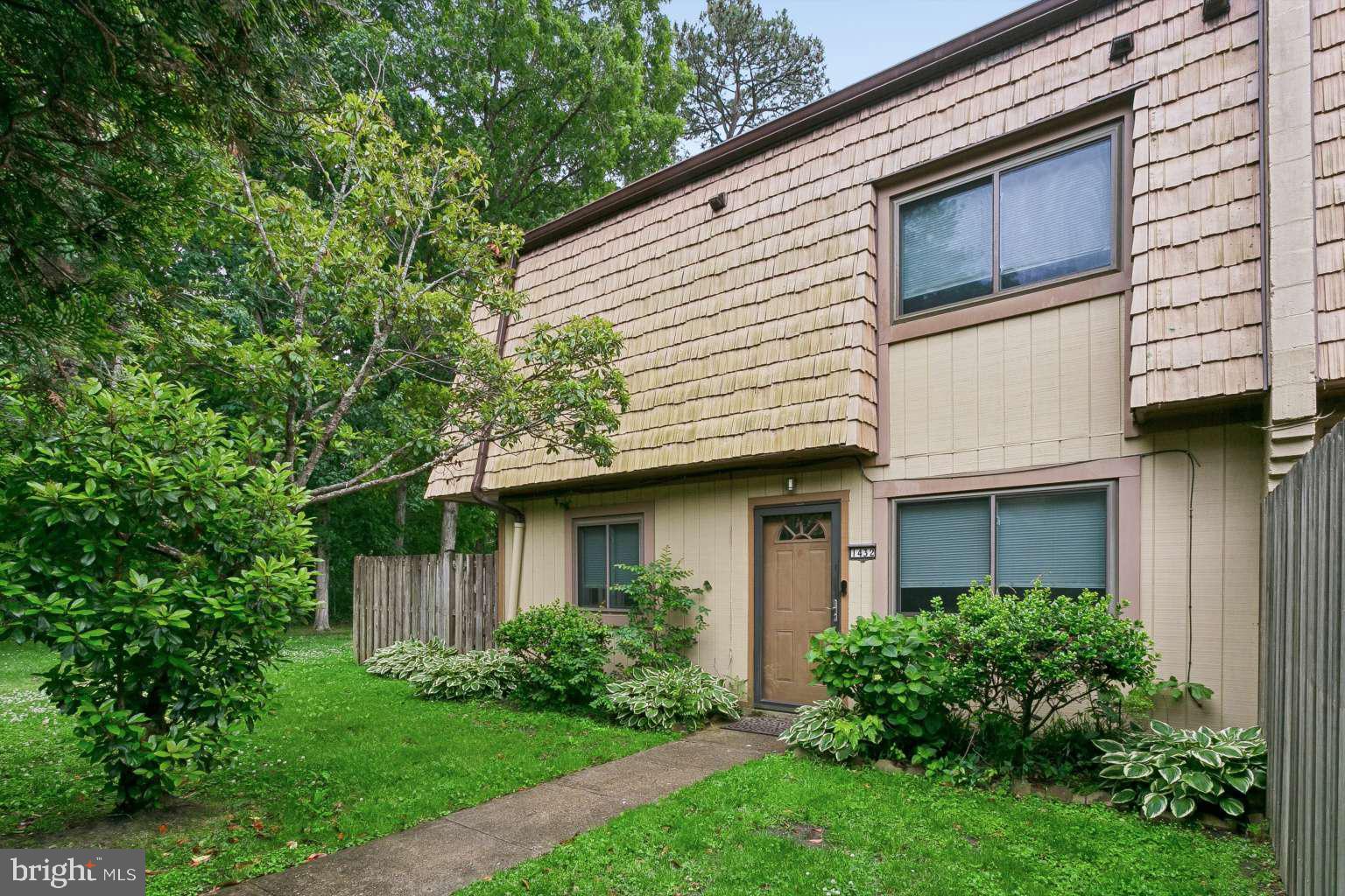 1432 GRANADA COURT