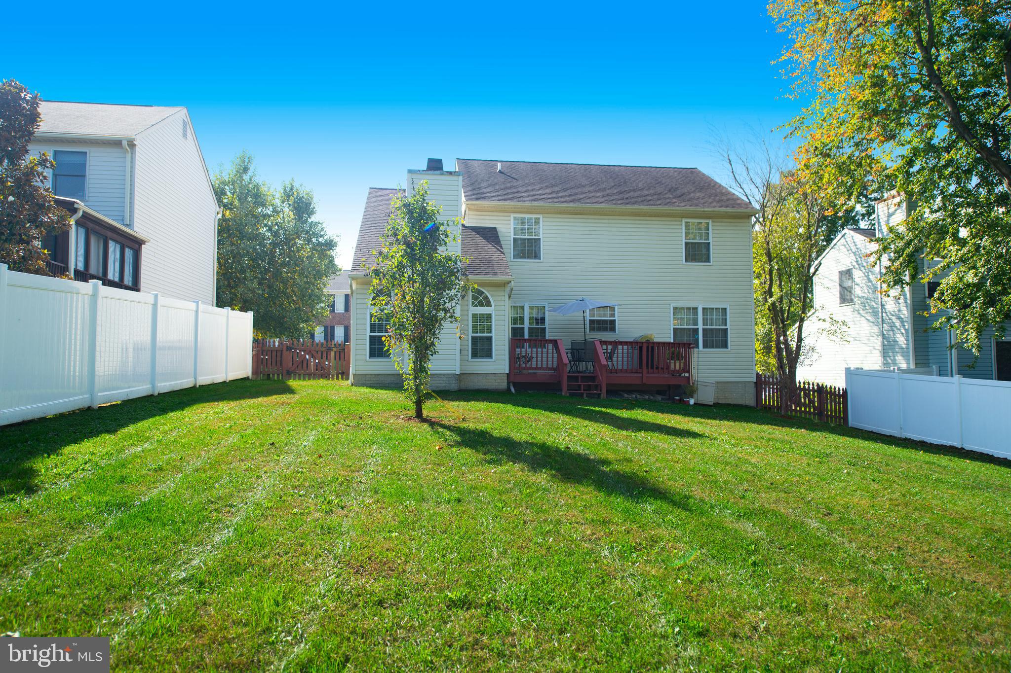 CONSTANT FRIENDSHIP - Residential