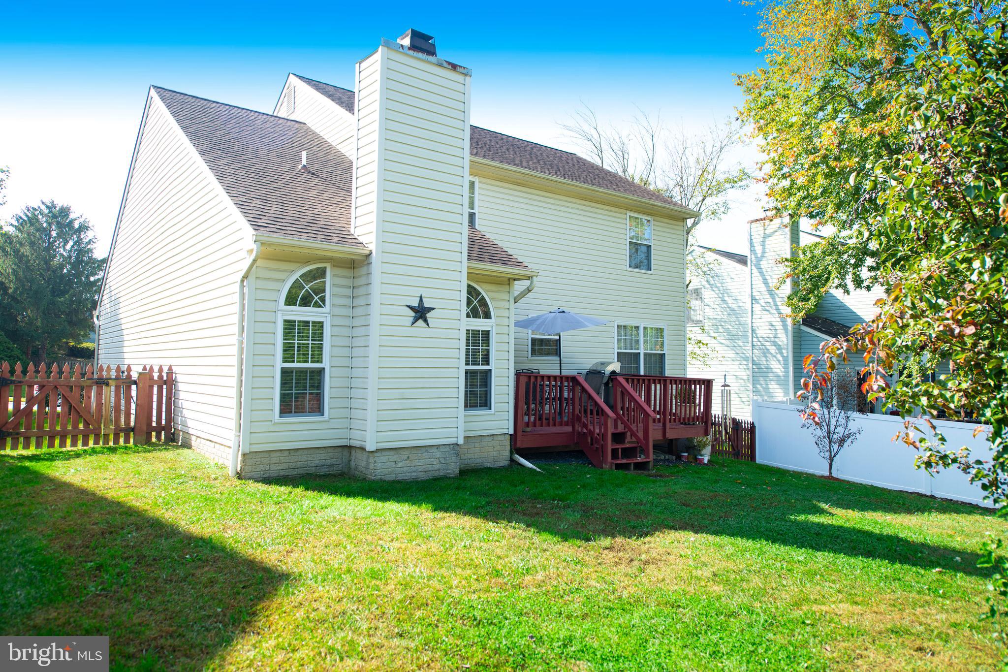 CONSTANT FRIENDSHIP - Residential