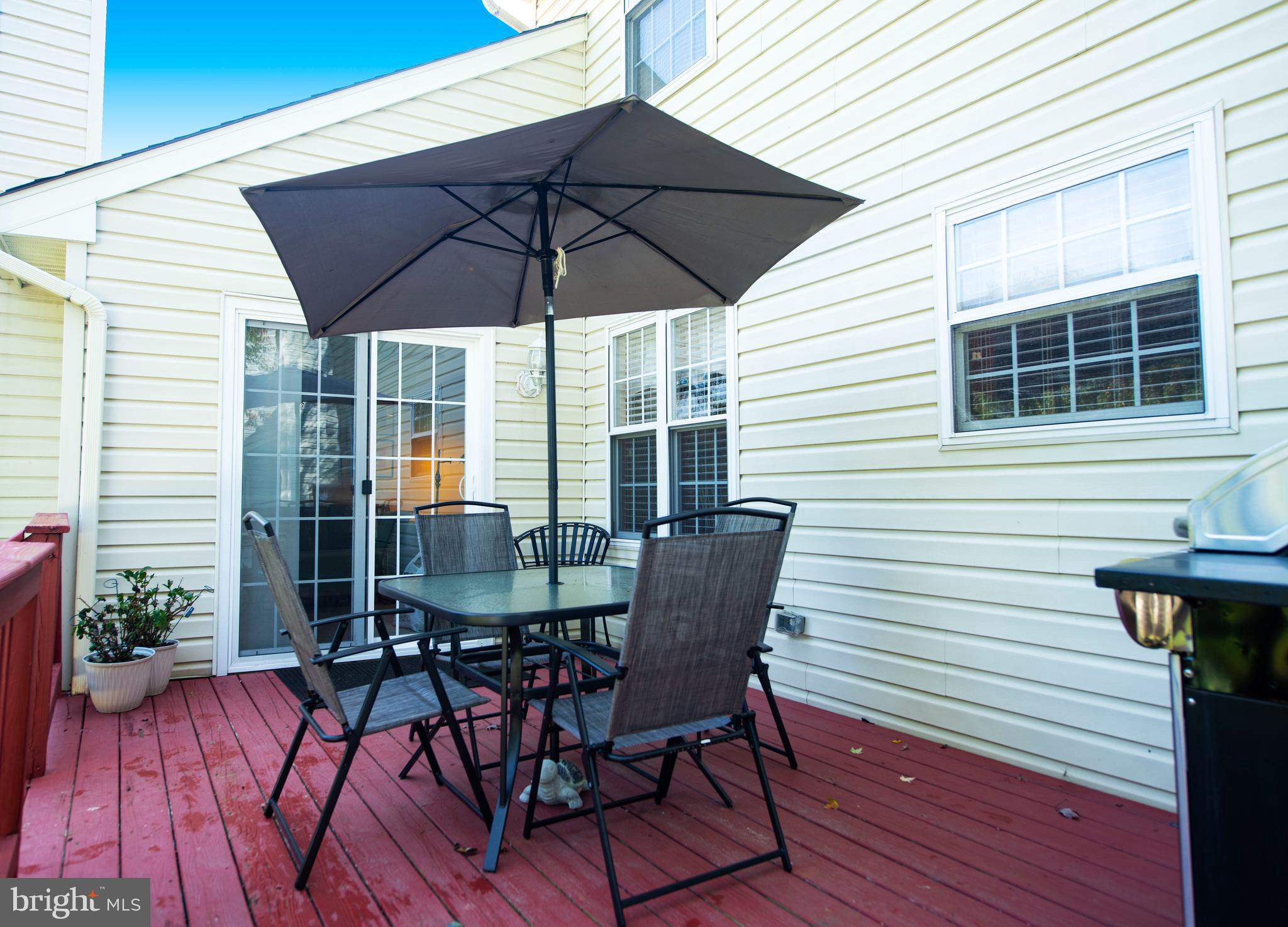 CONSTANT FRIENDSHIP - Residential