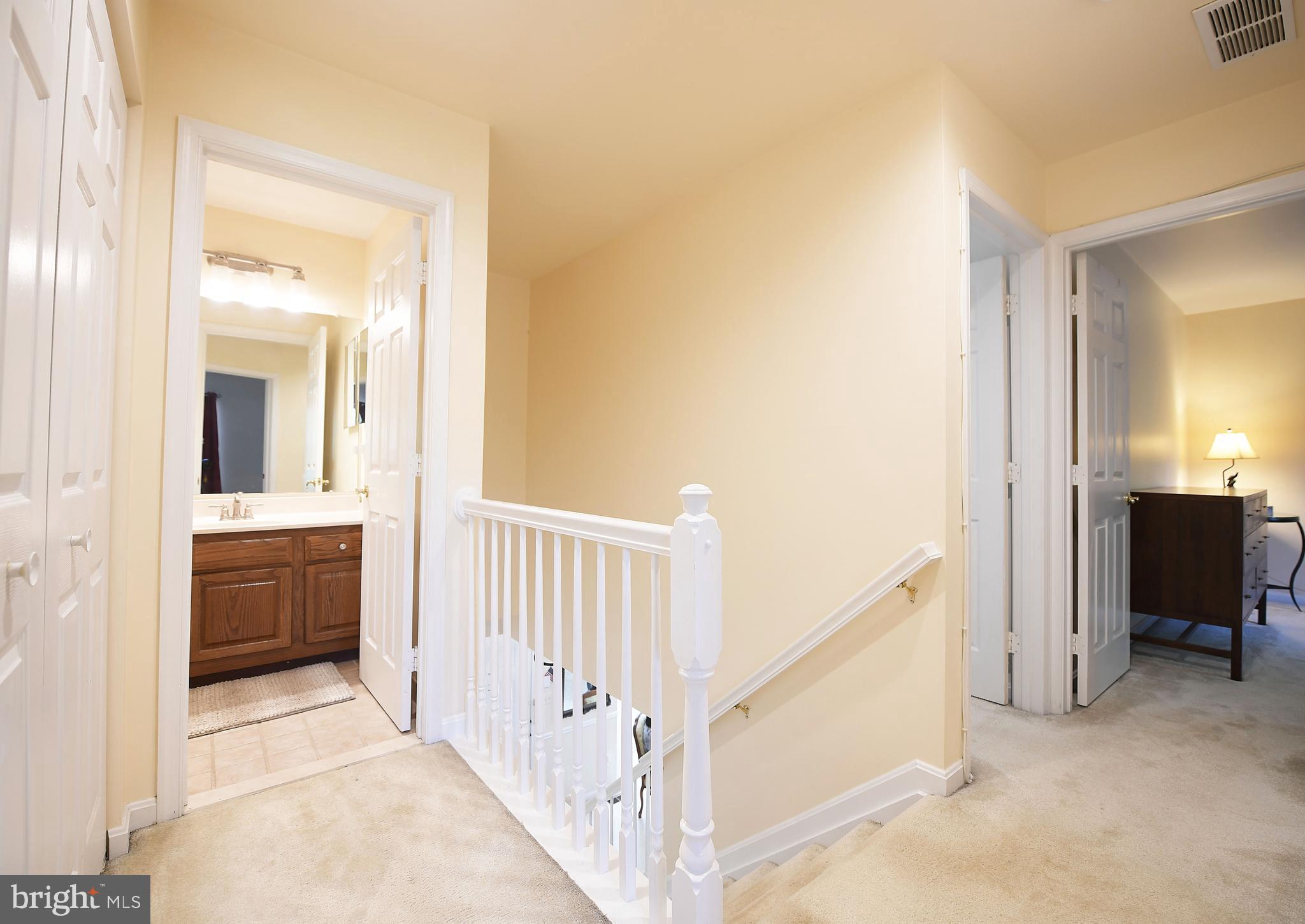 CONSTANT FRIENDSHIP - Residential