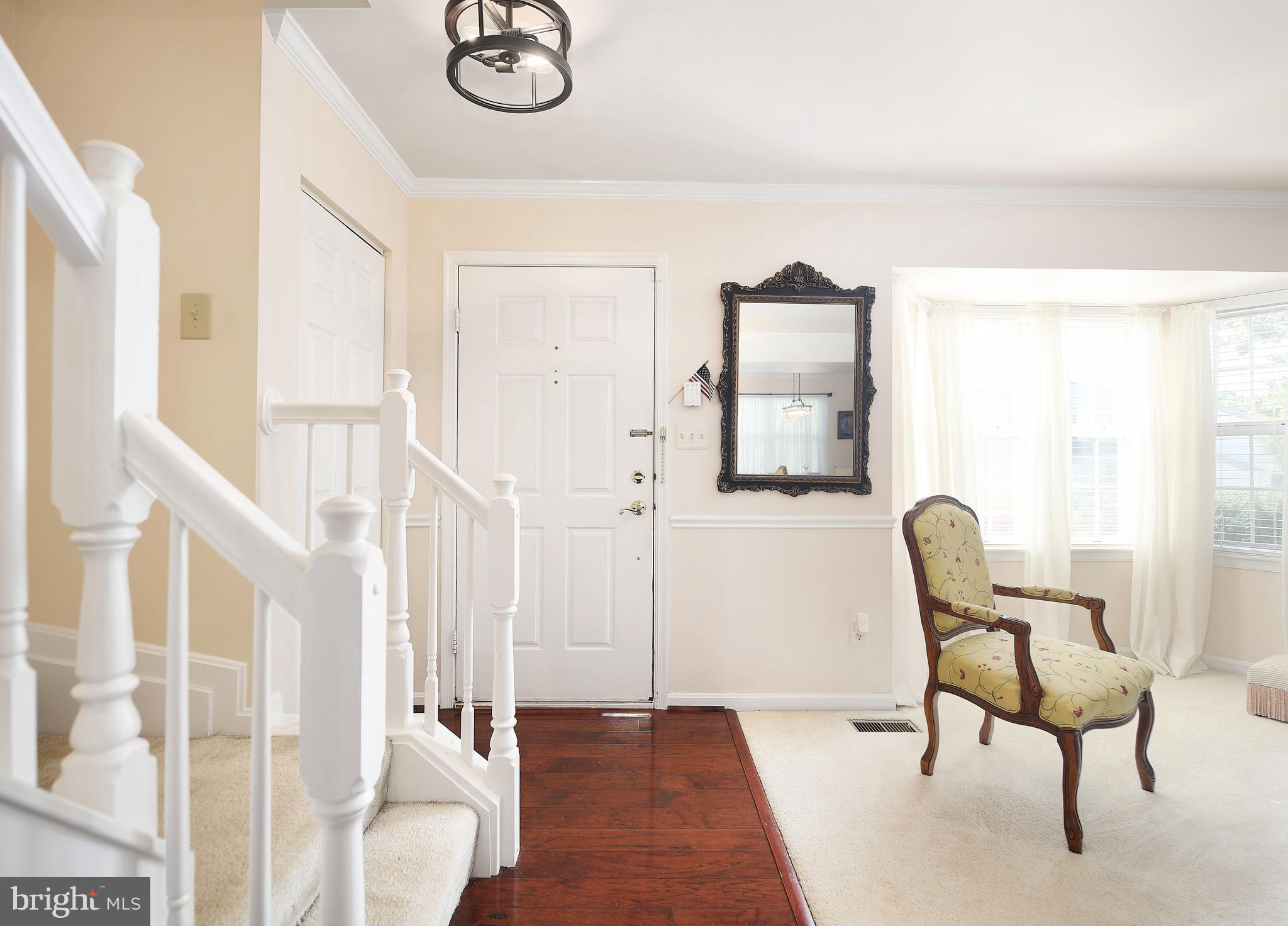 CONSTANT FRIENDSHIP - Residential