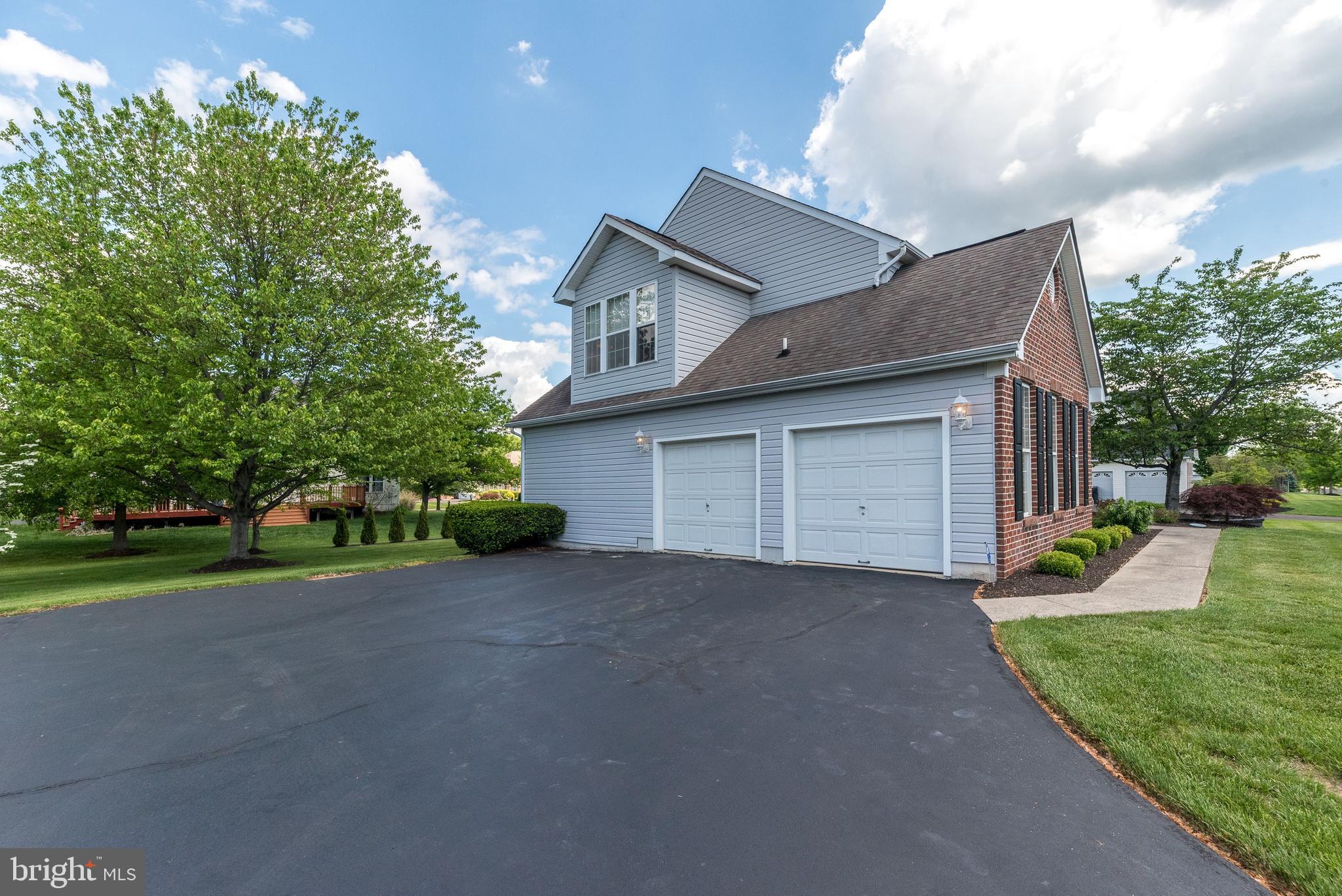 1590 CANDACE LANE