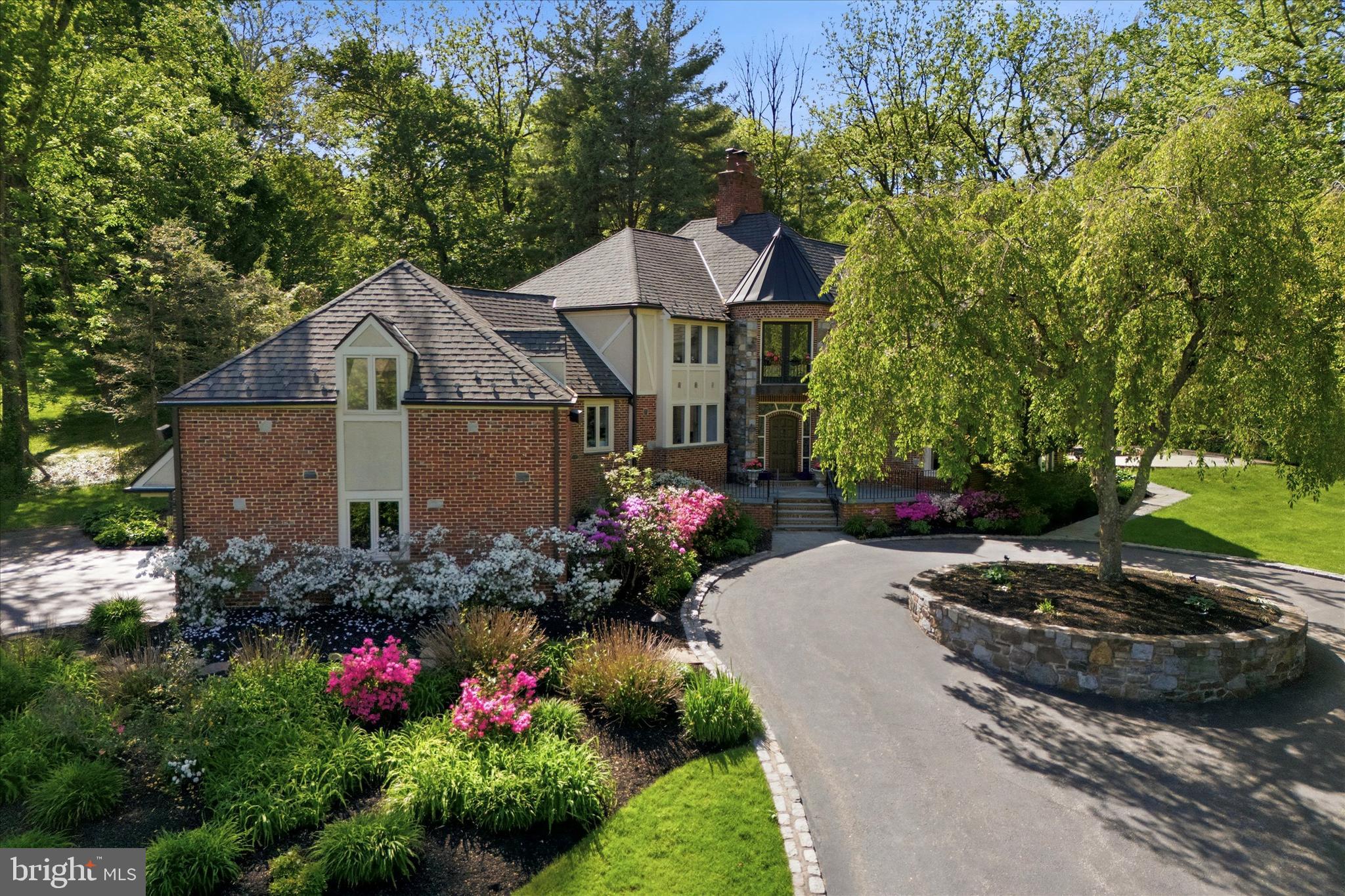 1100 GREEN VALLEY ROAD